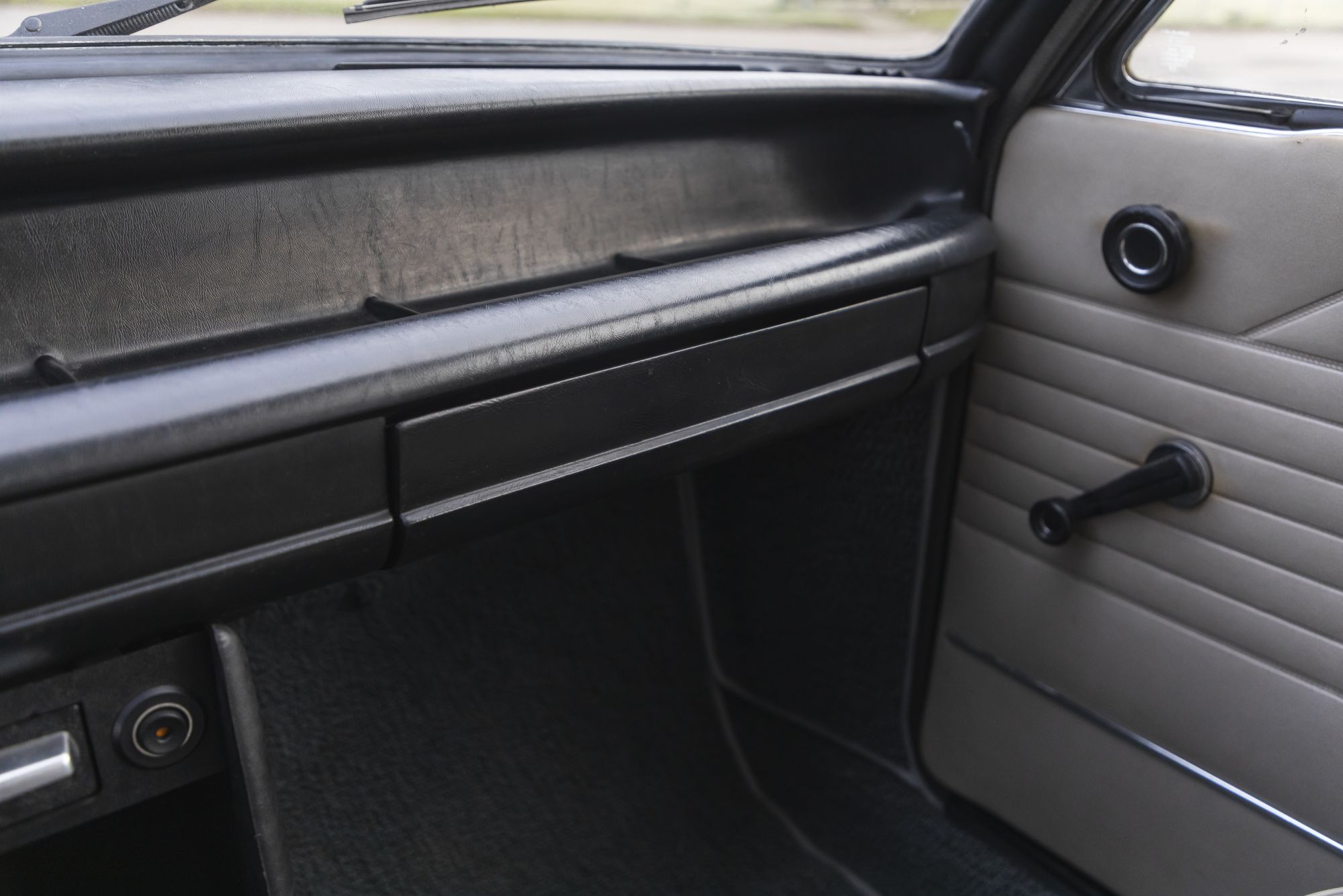 BMW 2002Touring Auctomobile_49