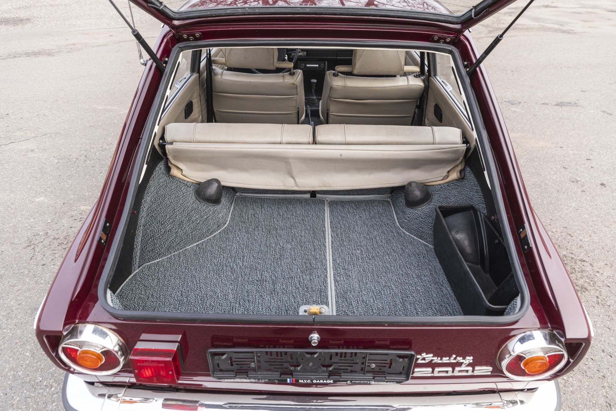 BMW 2002Touring Auctomobile_57