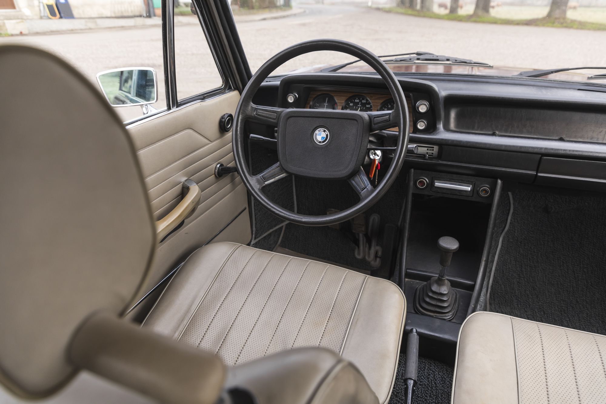 BMW 2002Touring Auctomobile_59