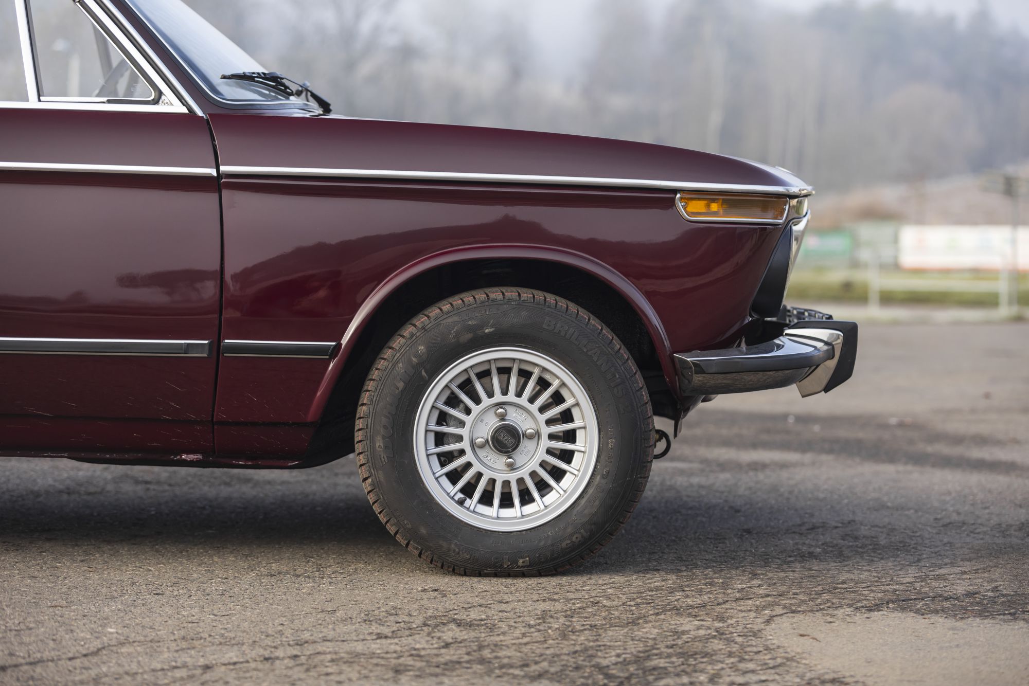 BMW 2002Touring Auctomobile_8