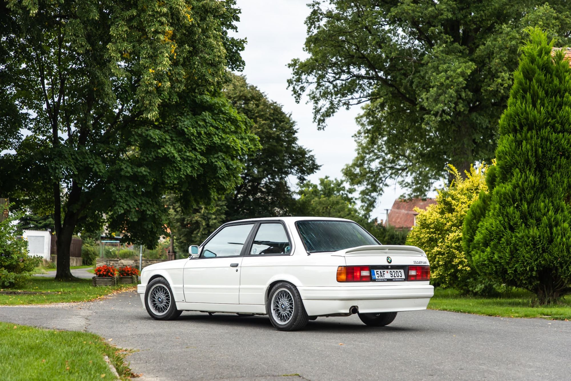 BMW 318is White_11