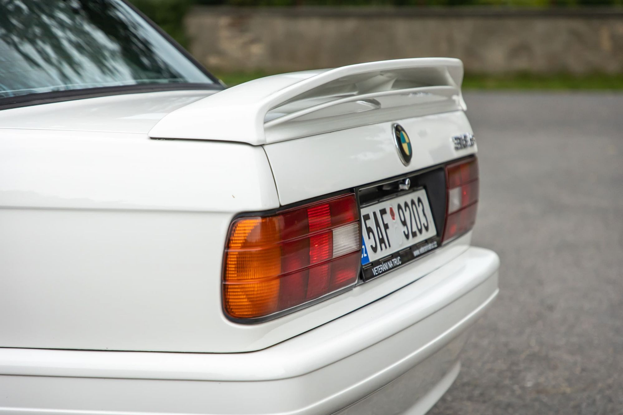 BMW 318is White_18