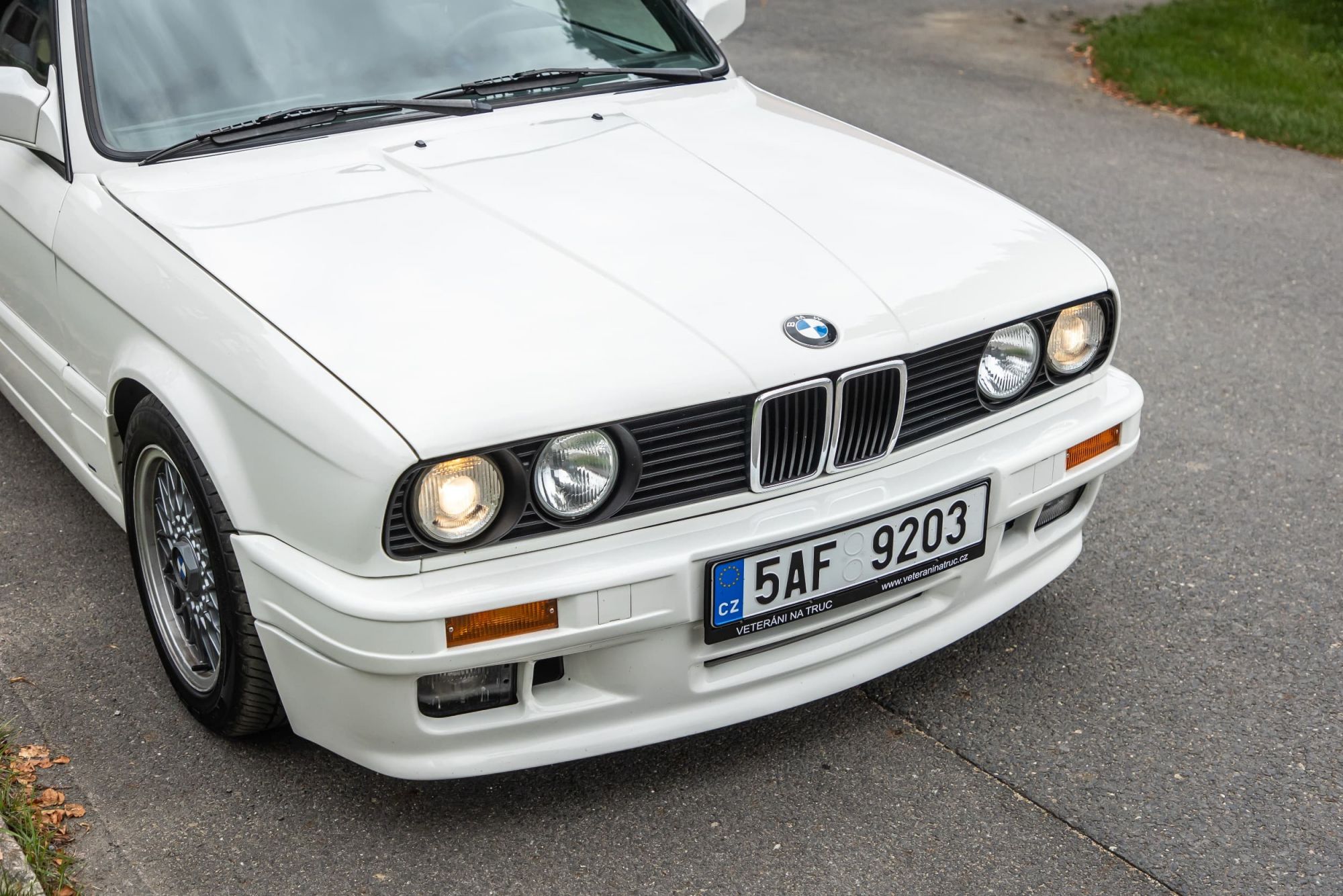 BMW 318is White_5