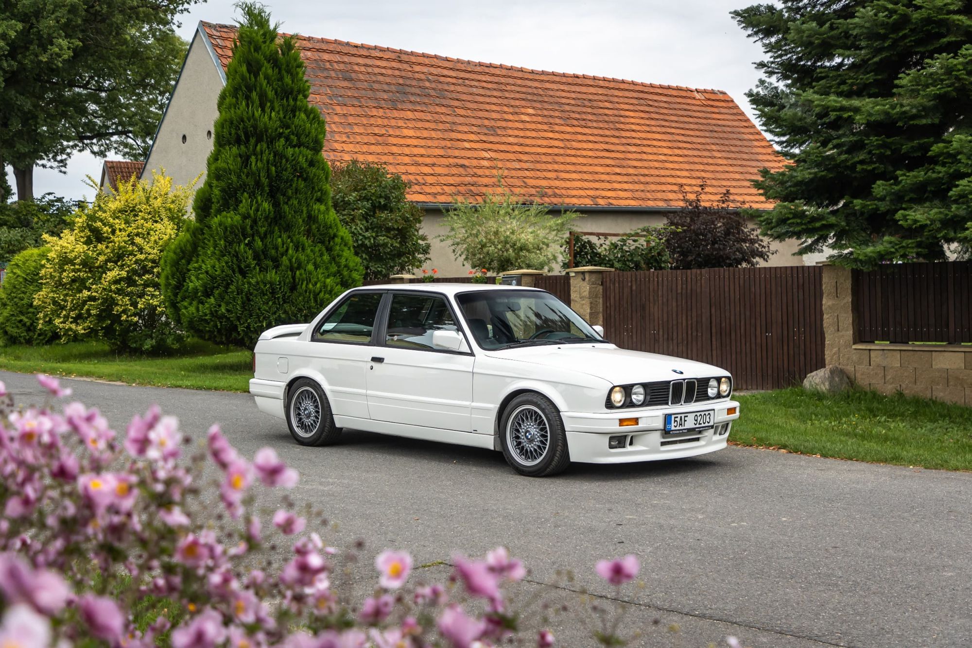BMW 318is White_6