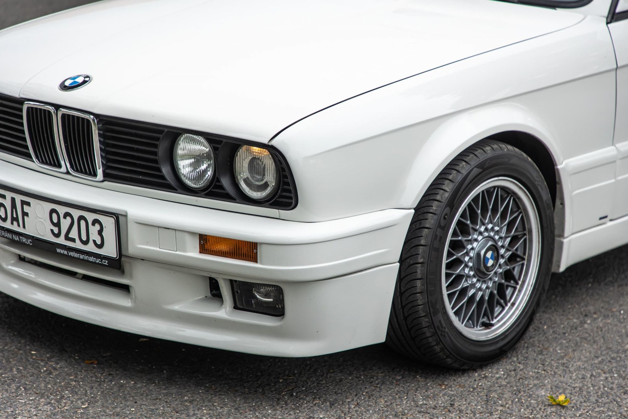 BMW 318is White_70