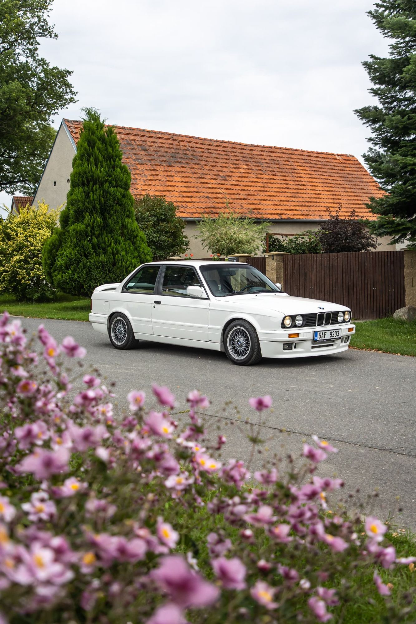 BMW 318is White_9