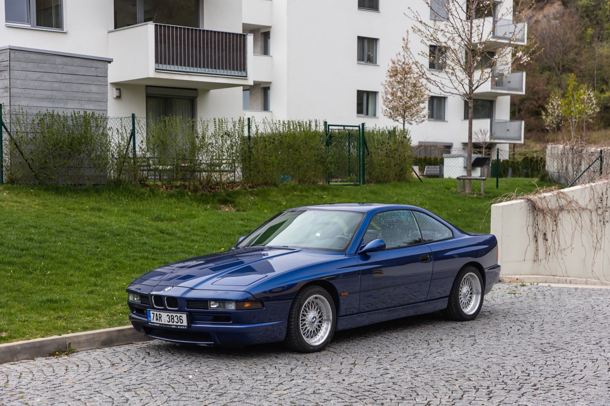 BMW 850CSi_1