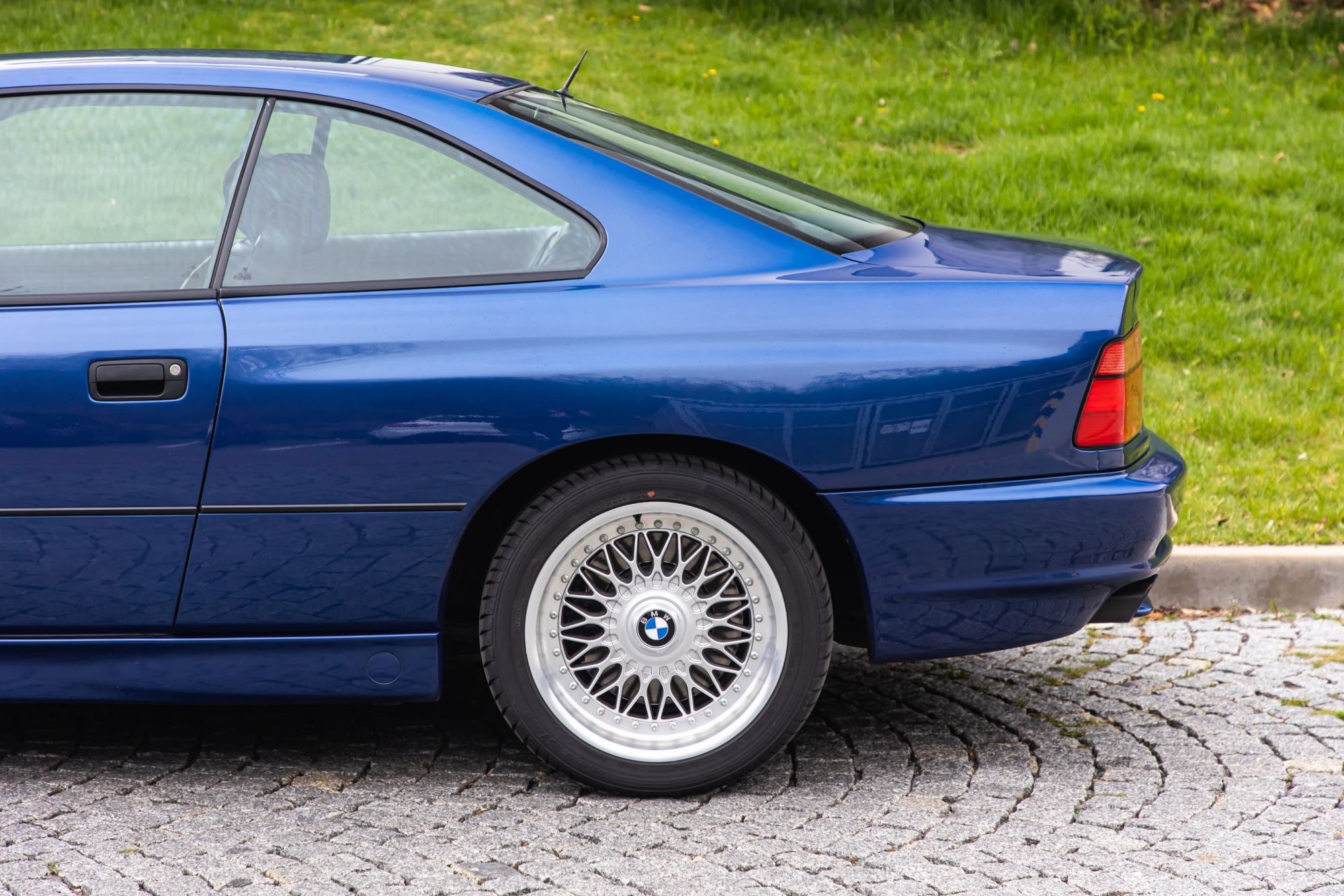 BMW 850CSi_5