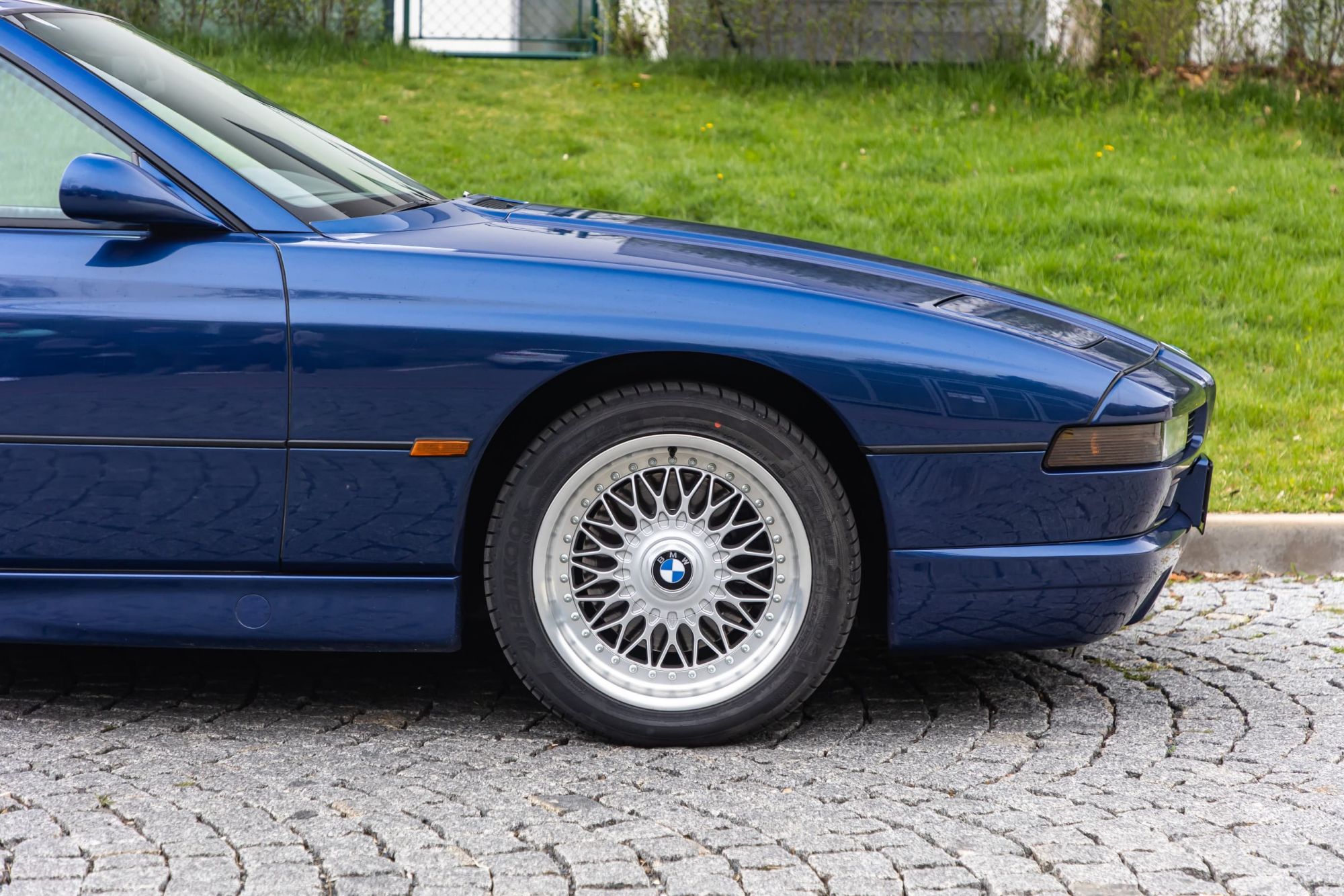 BMW 850CSi_54