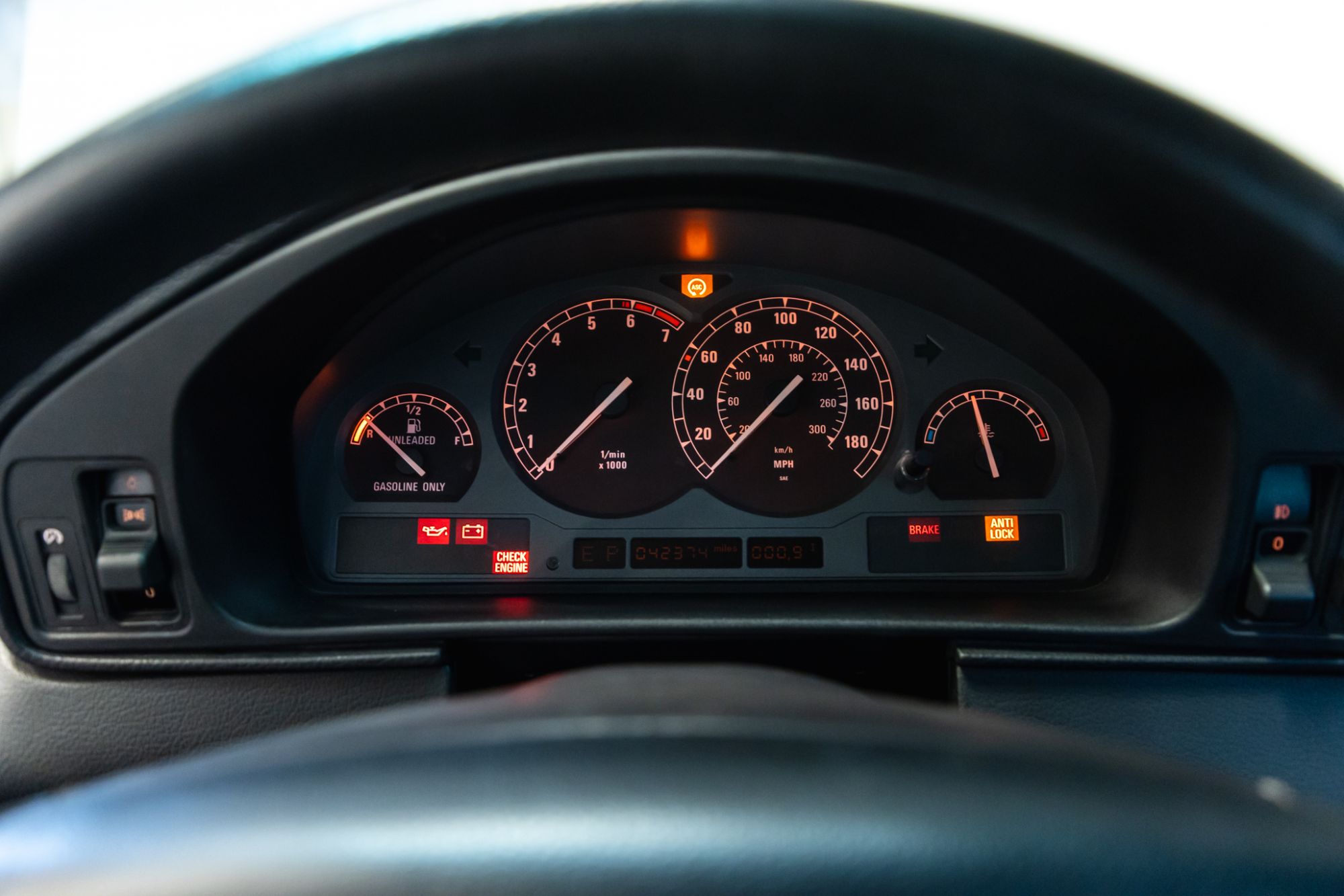 BMW 850i AC Schniter_27.JPG