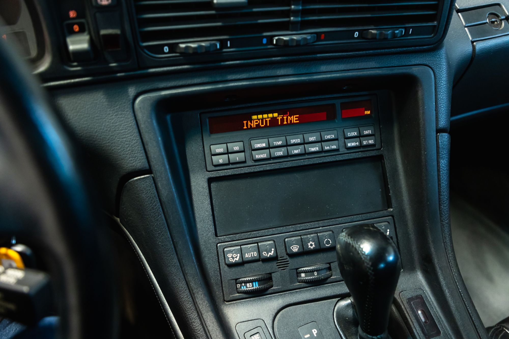 BMW 850i AC Schniter_28.JPG