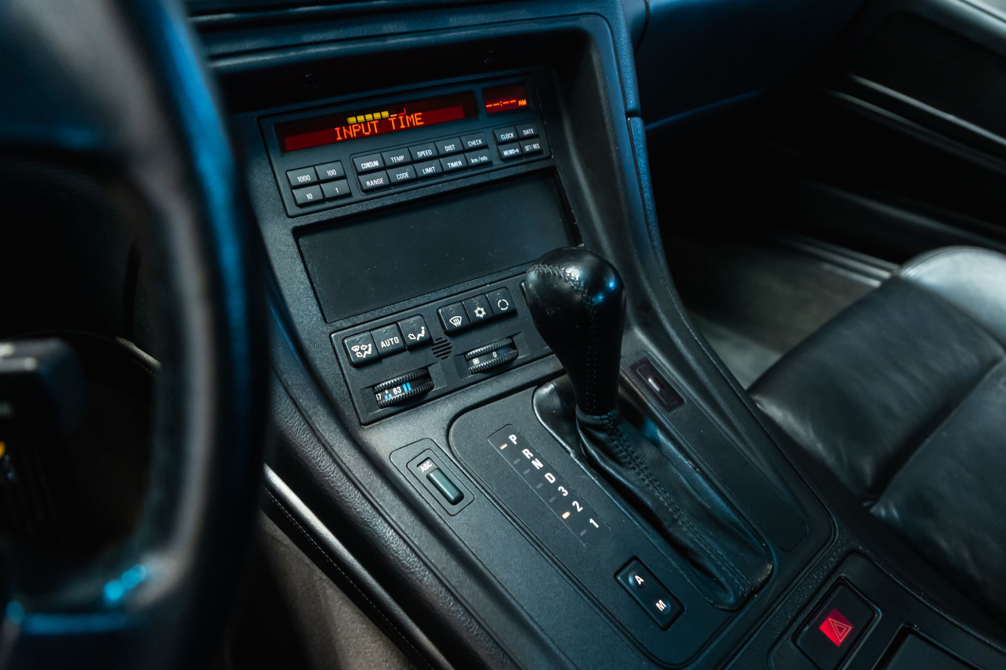 BMW 850i AC Schniter_29.JPG