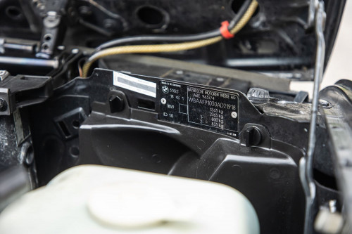 BMW e30 318is BLACK_14