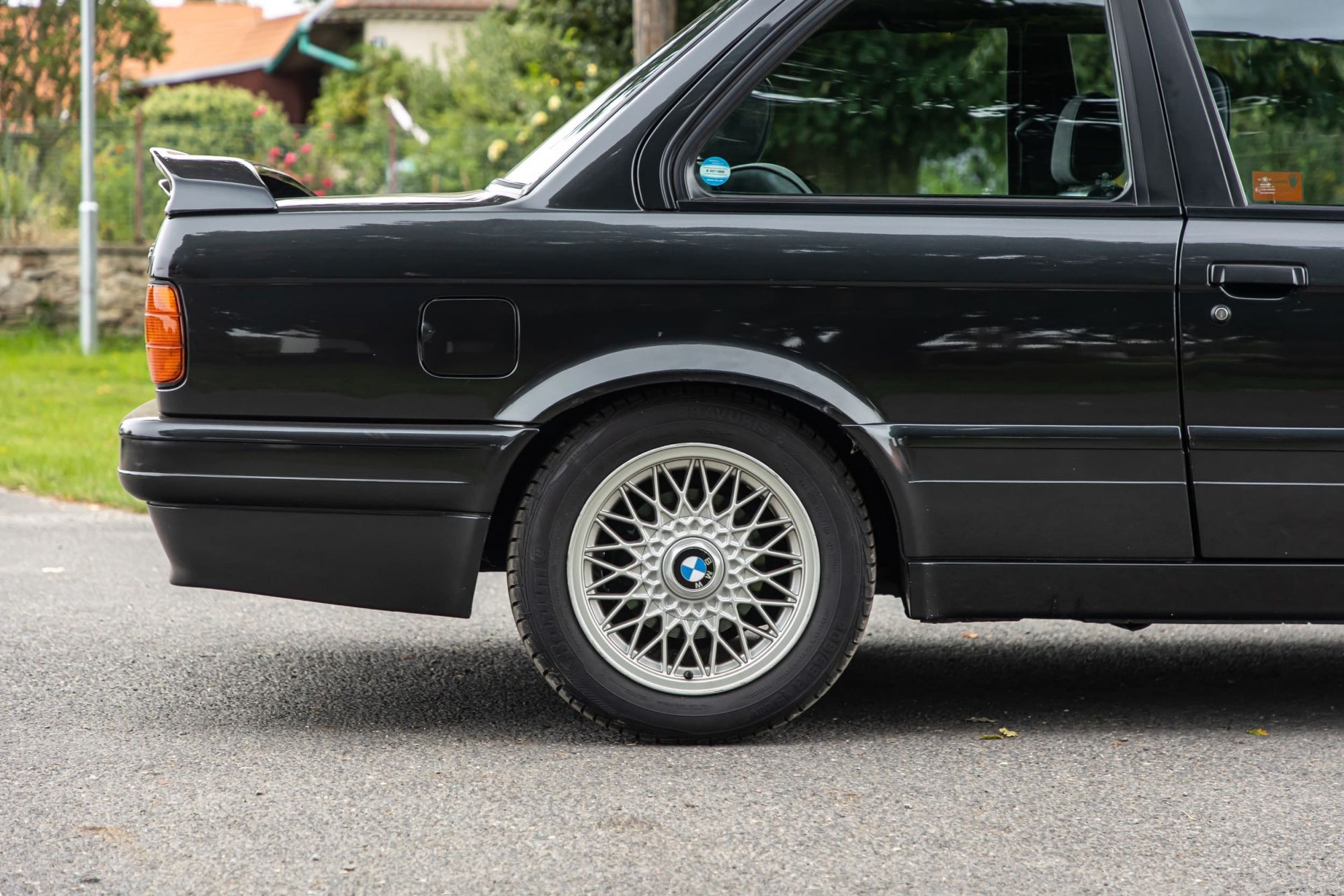 BMW e30 318is BLACK_21