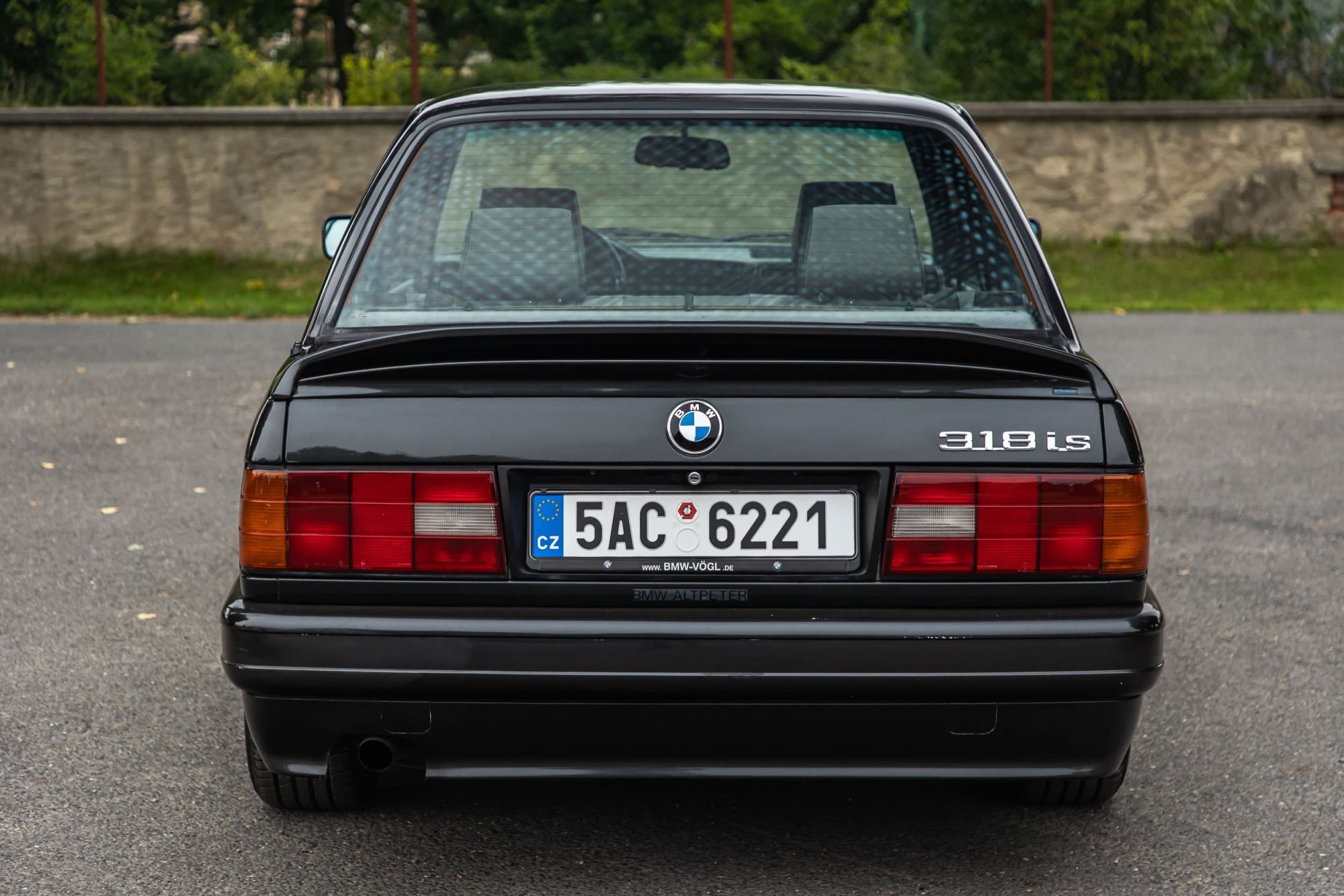 BMW e30 318is BLACK_24