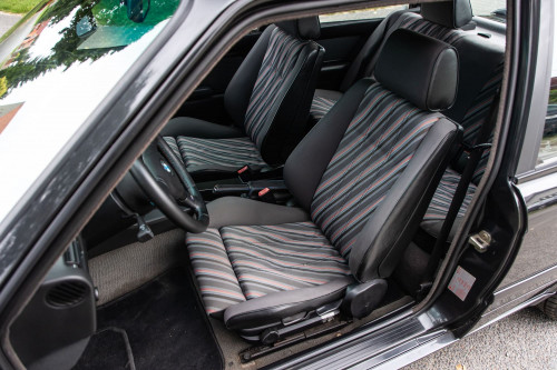 BMW e30 318is BLACK_38