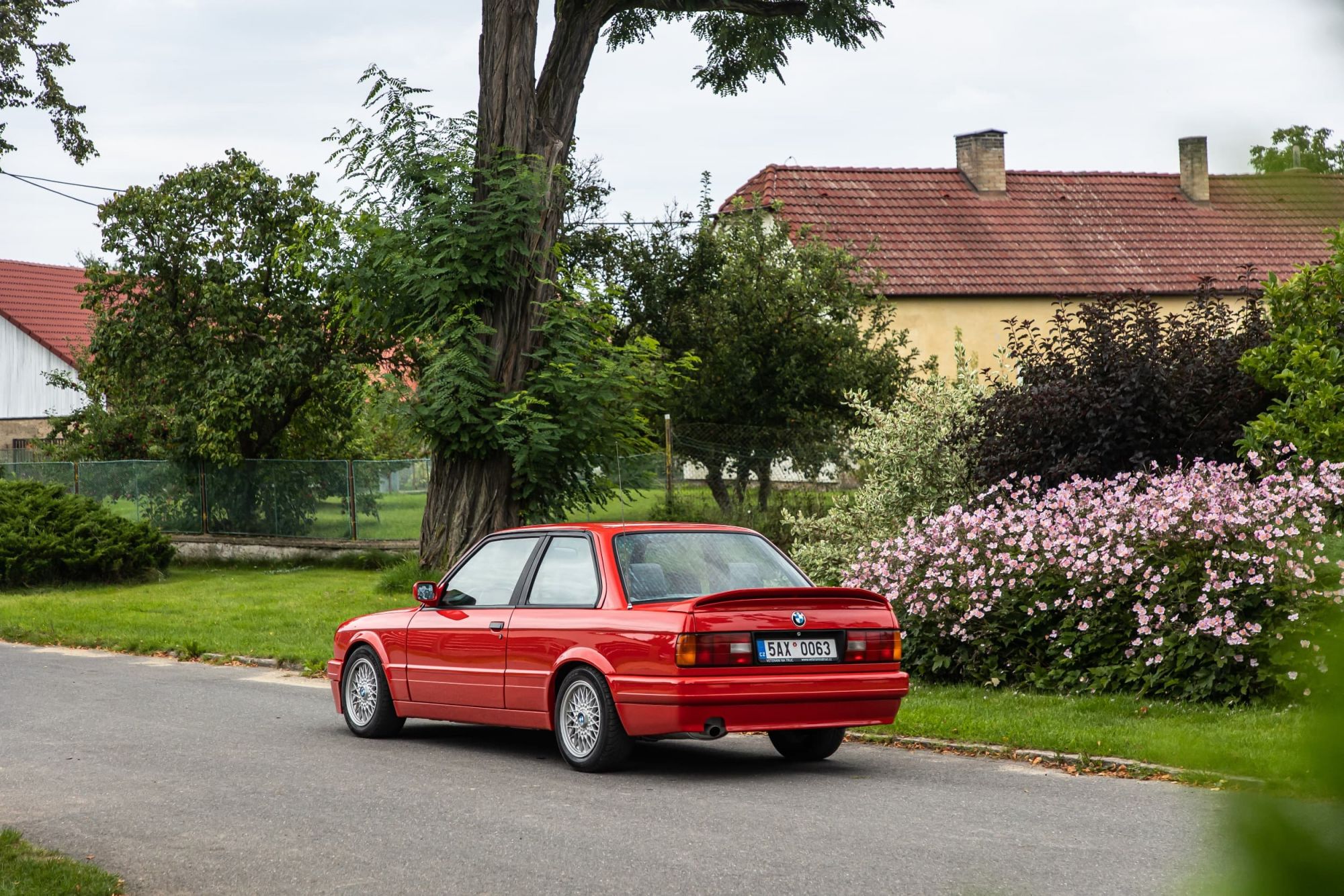 BMW e30 318is RED_1