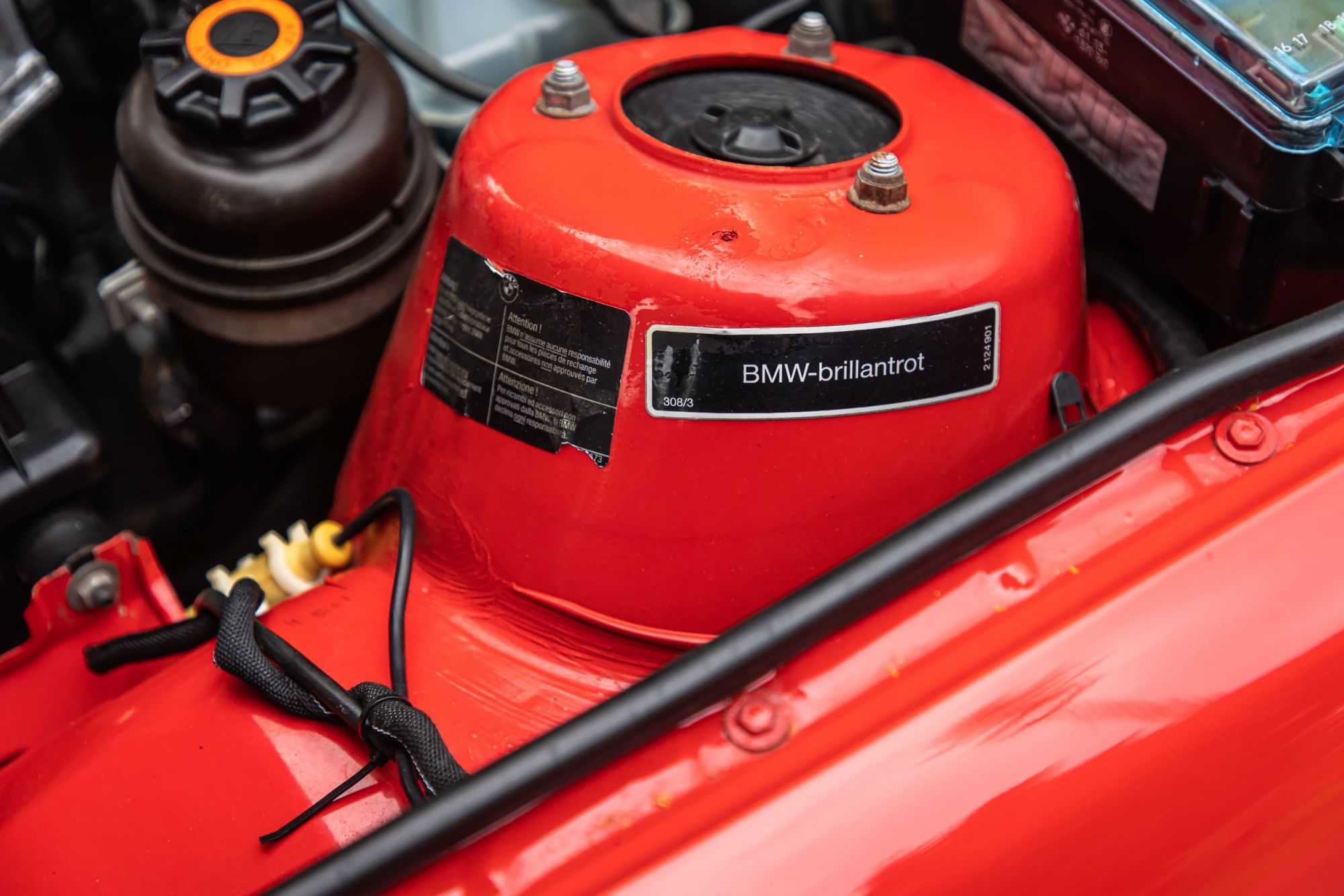 BMW e30 318is RED_11