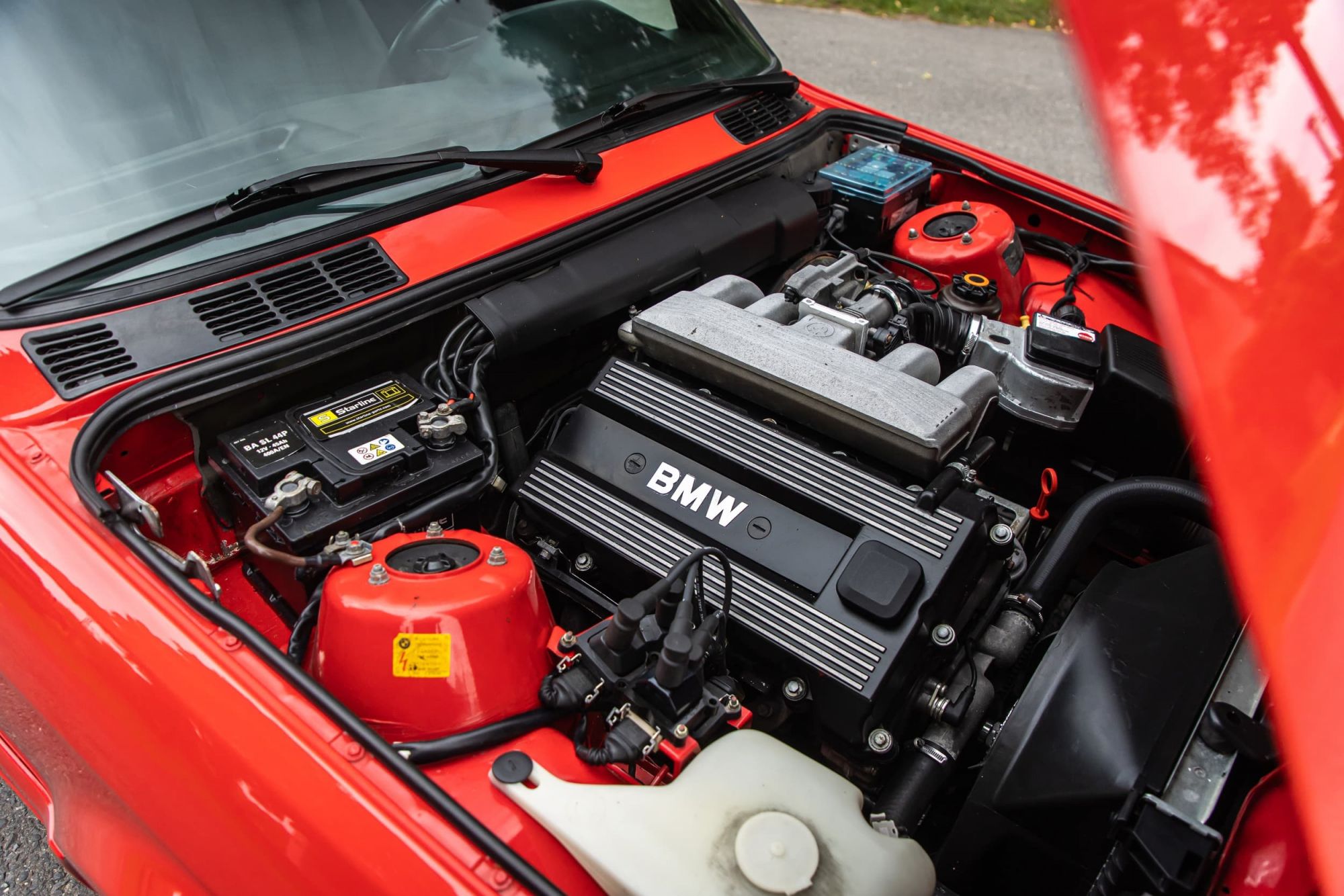 BMW e30 318is RED_13