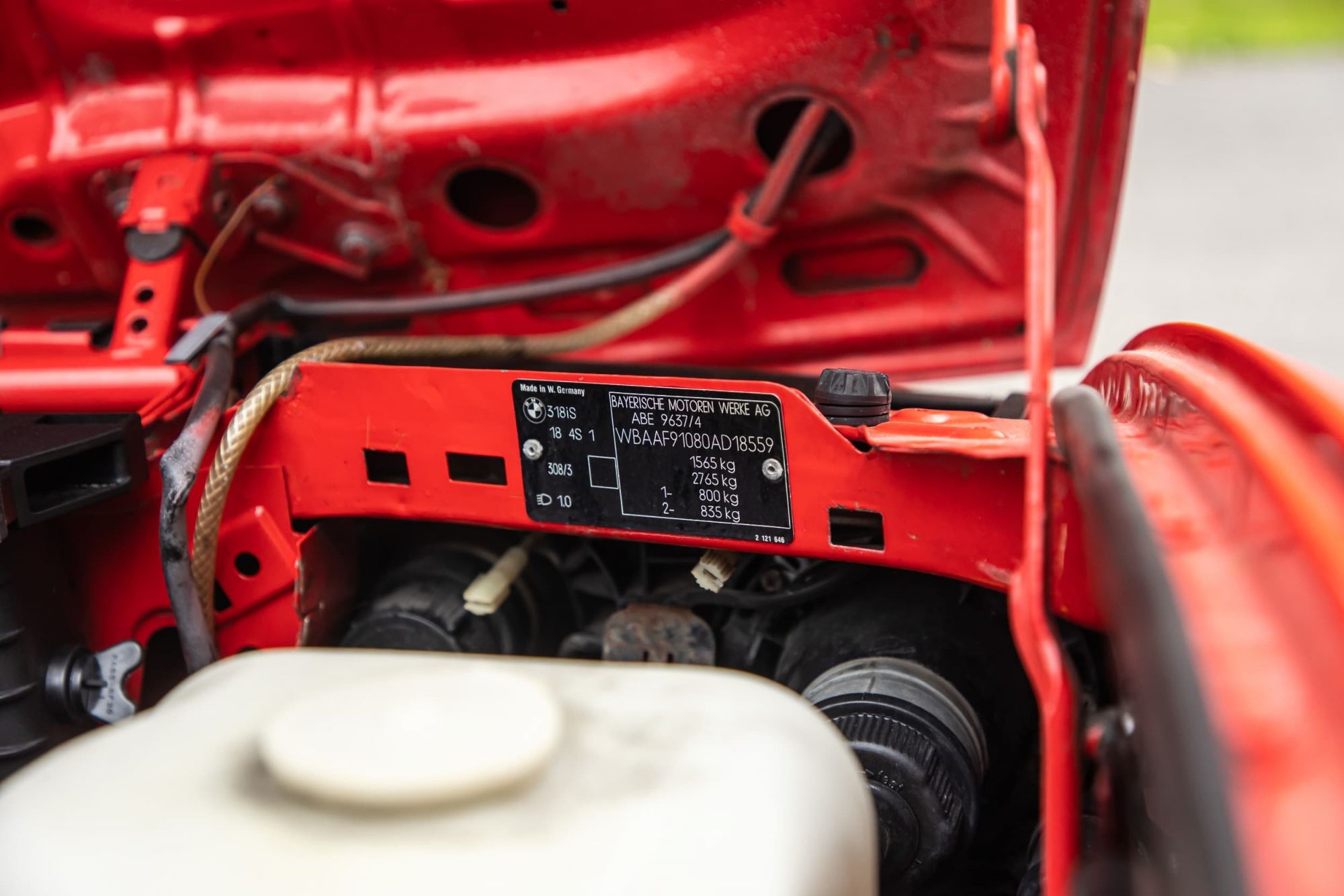 BMW e30 318is RED_16