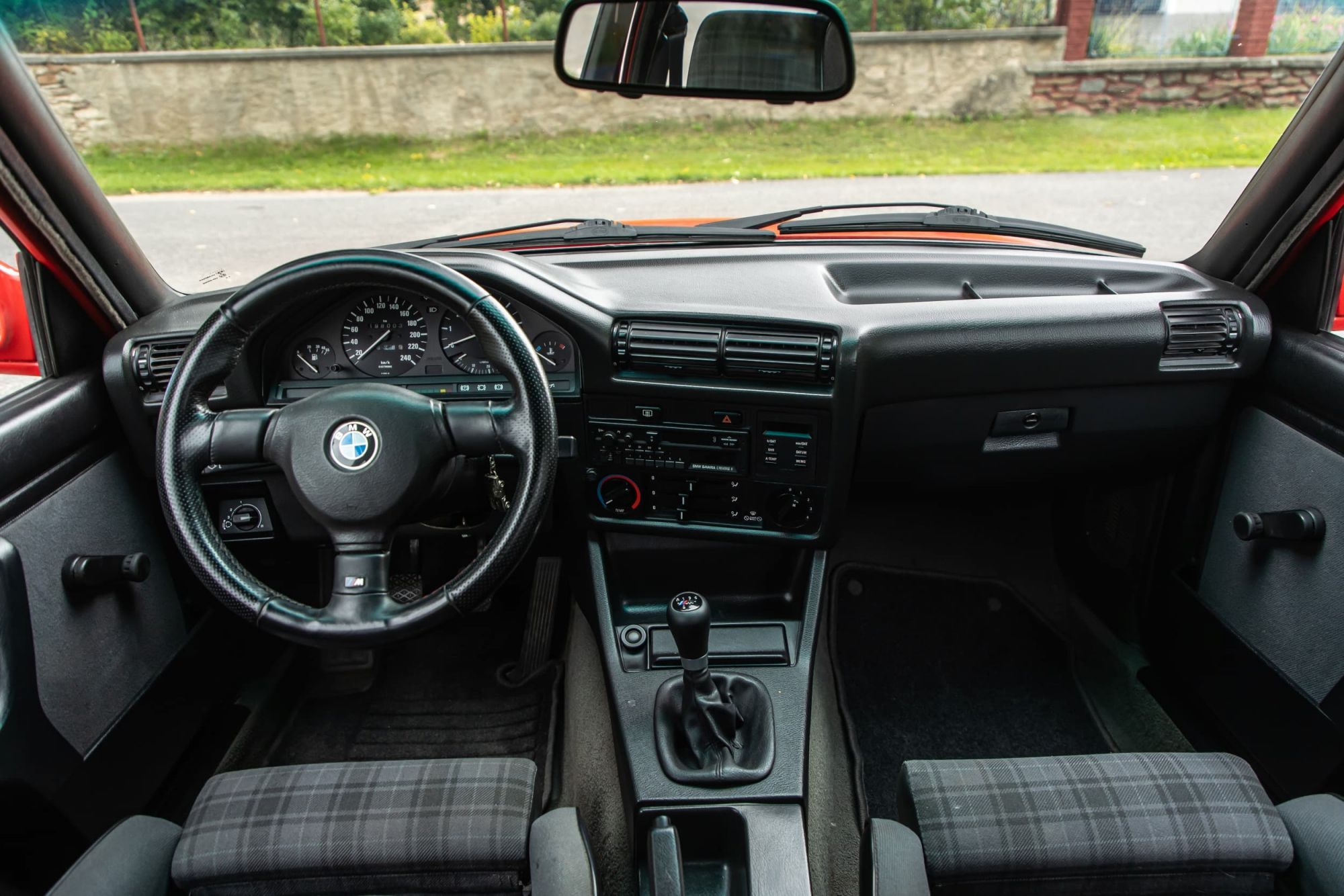 BMW e30 318is RED_28