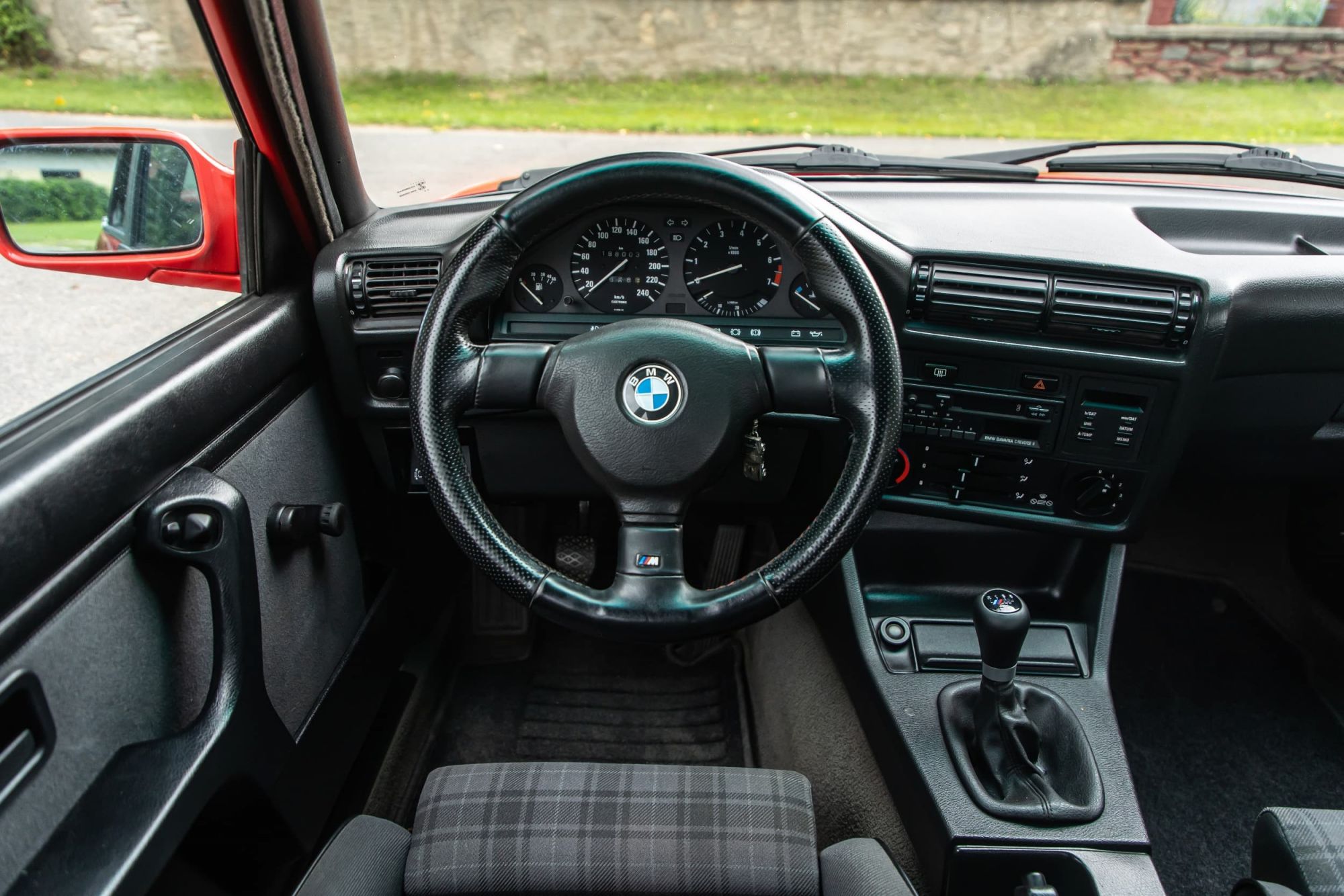 BMW e30 318is RED_30