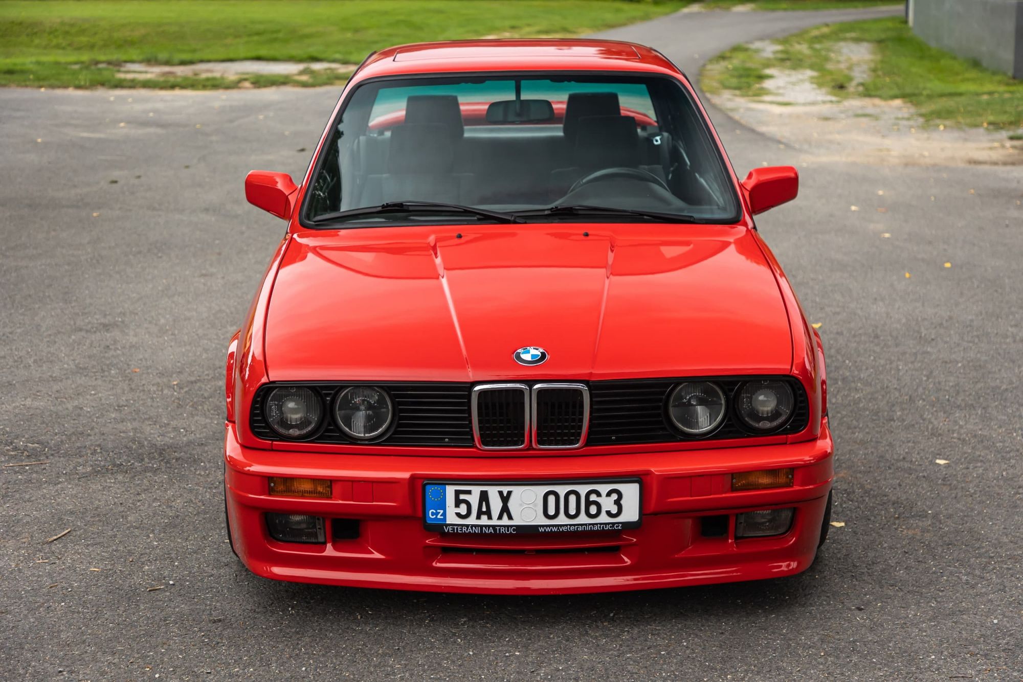 BMW e30 318is RED_39