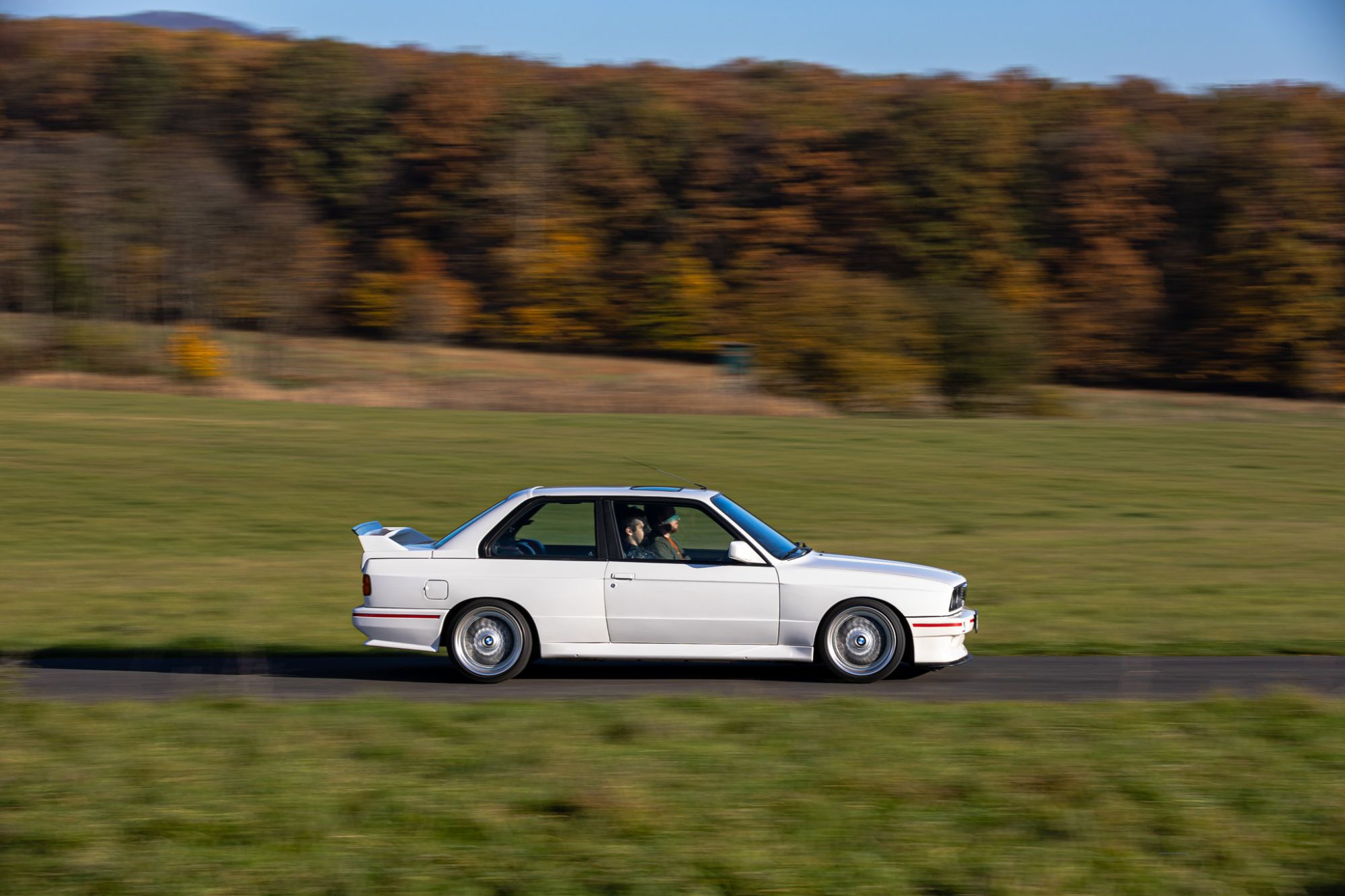 BMW e30 M3 (lightroom)-12