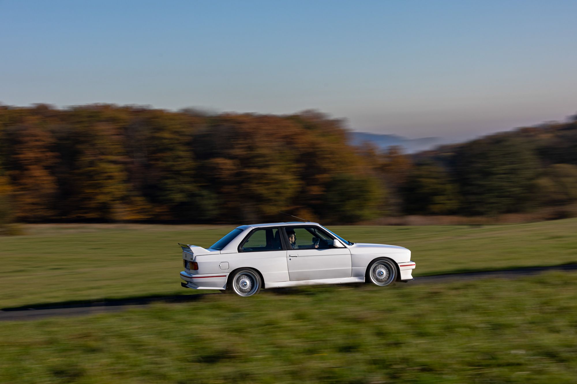 BMW e30 M3 (lightroom)-16