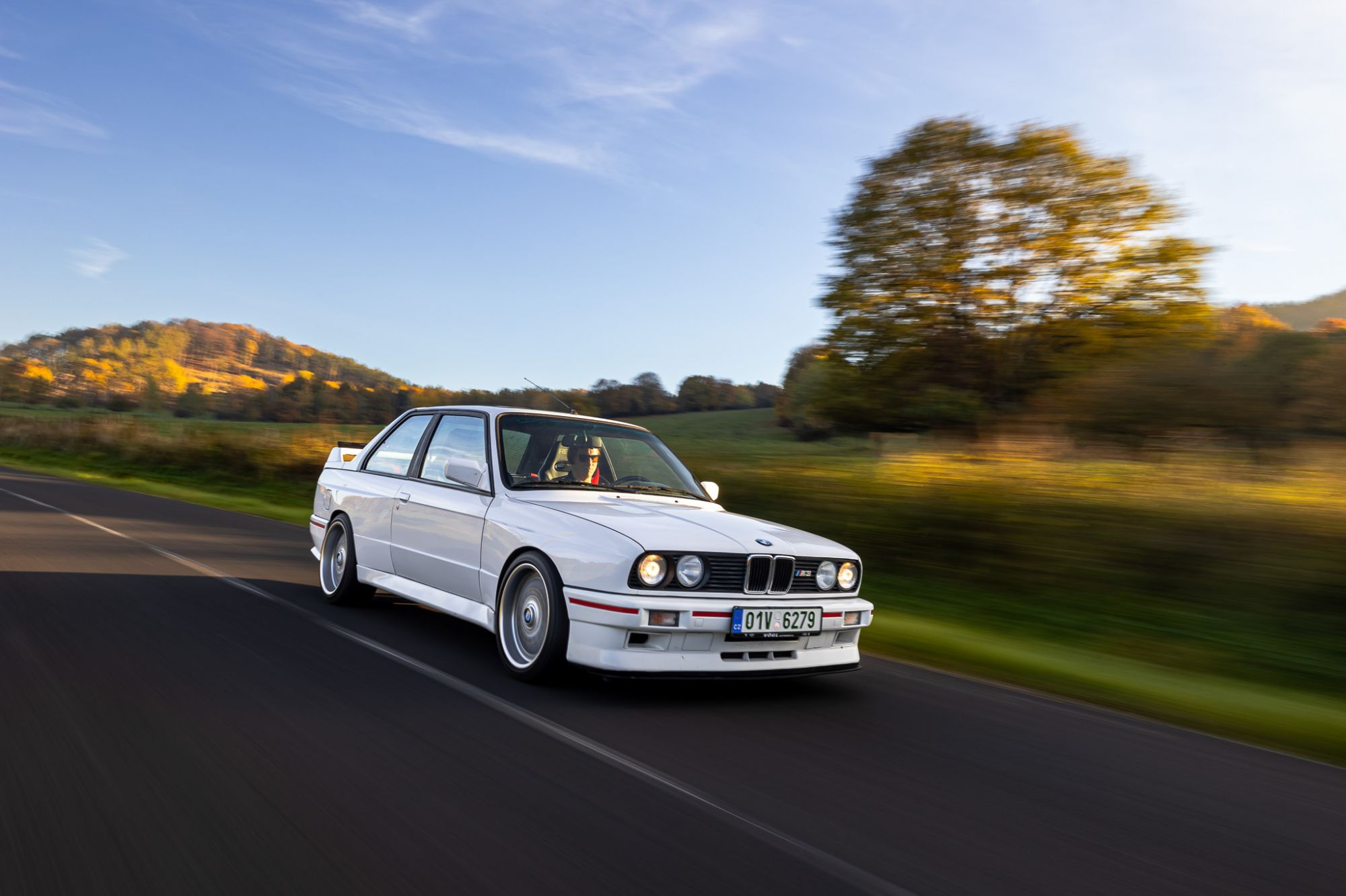 BMW e30 M3 (lightroom)-49