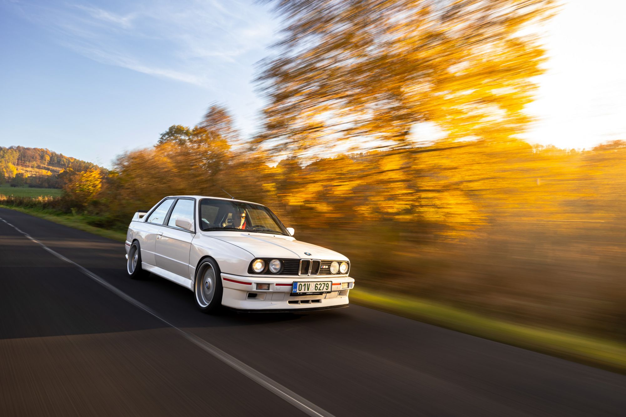 BMW e30 M3 (lightroom)-53