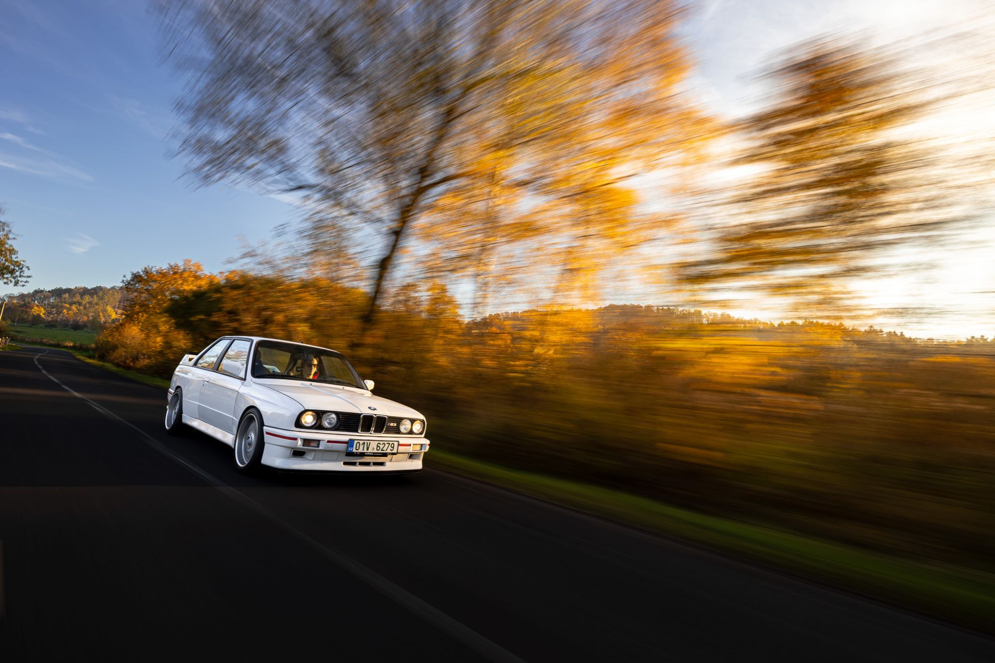 BMW e30 M3 (lightroom)-57