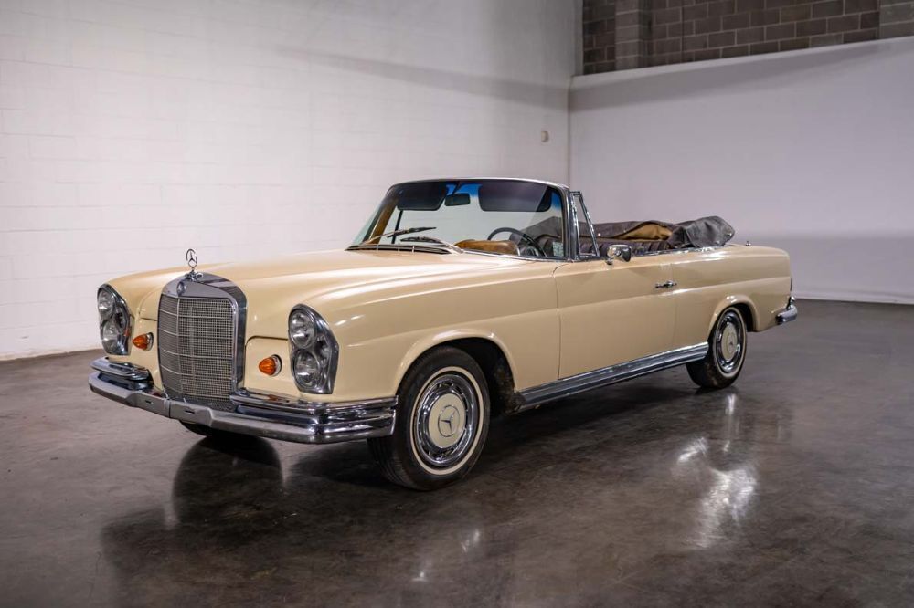 1967 Mercedes-Benz 250 SE Cabrio