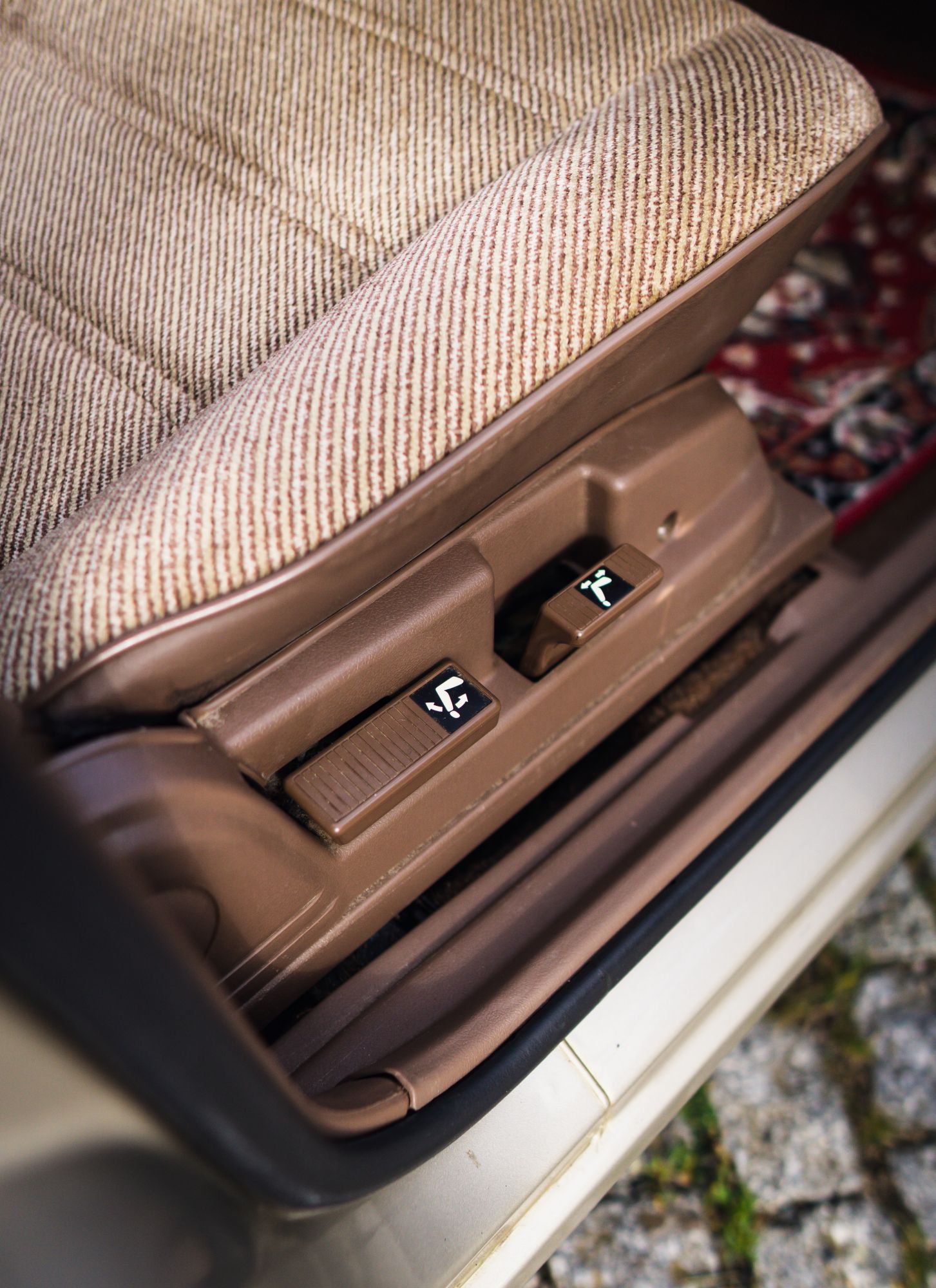 F3BDF3B4-A22A-48DE-AF4F-B409B9A5D459