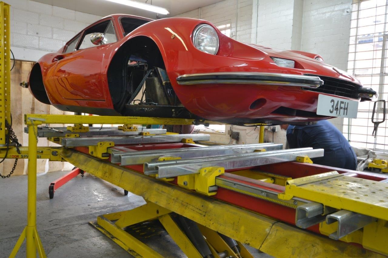 Ferrari 246 Dino restoration (52)