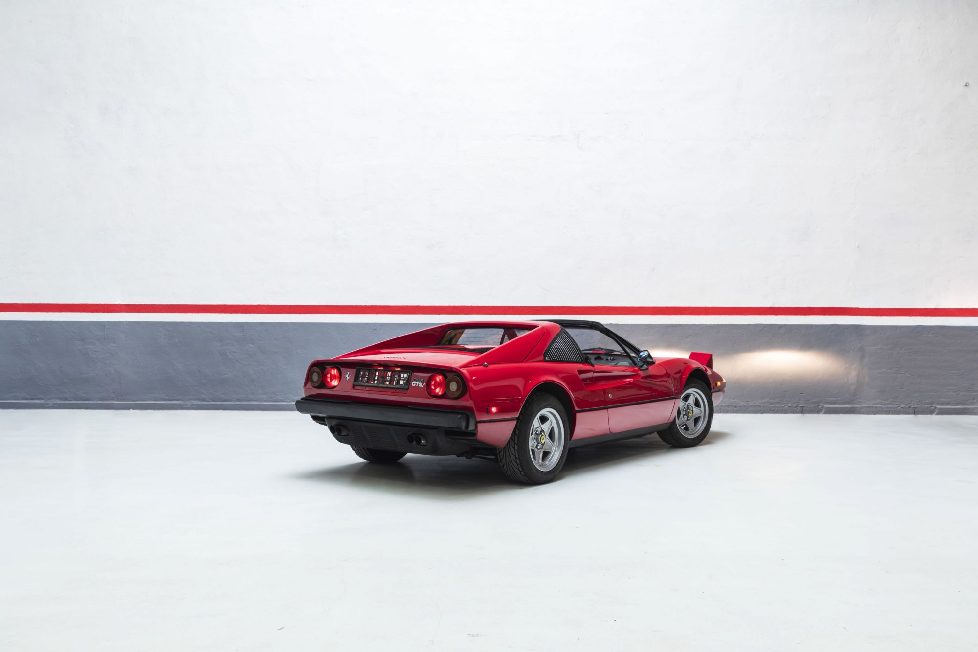 ferrari-308gtsi-37.jpg