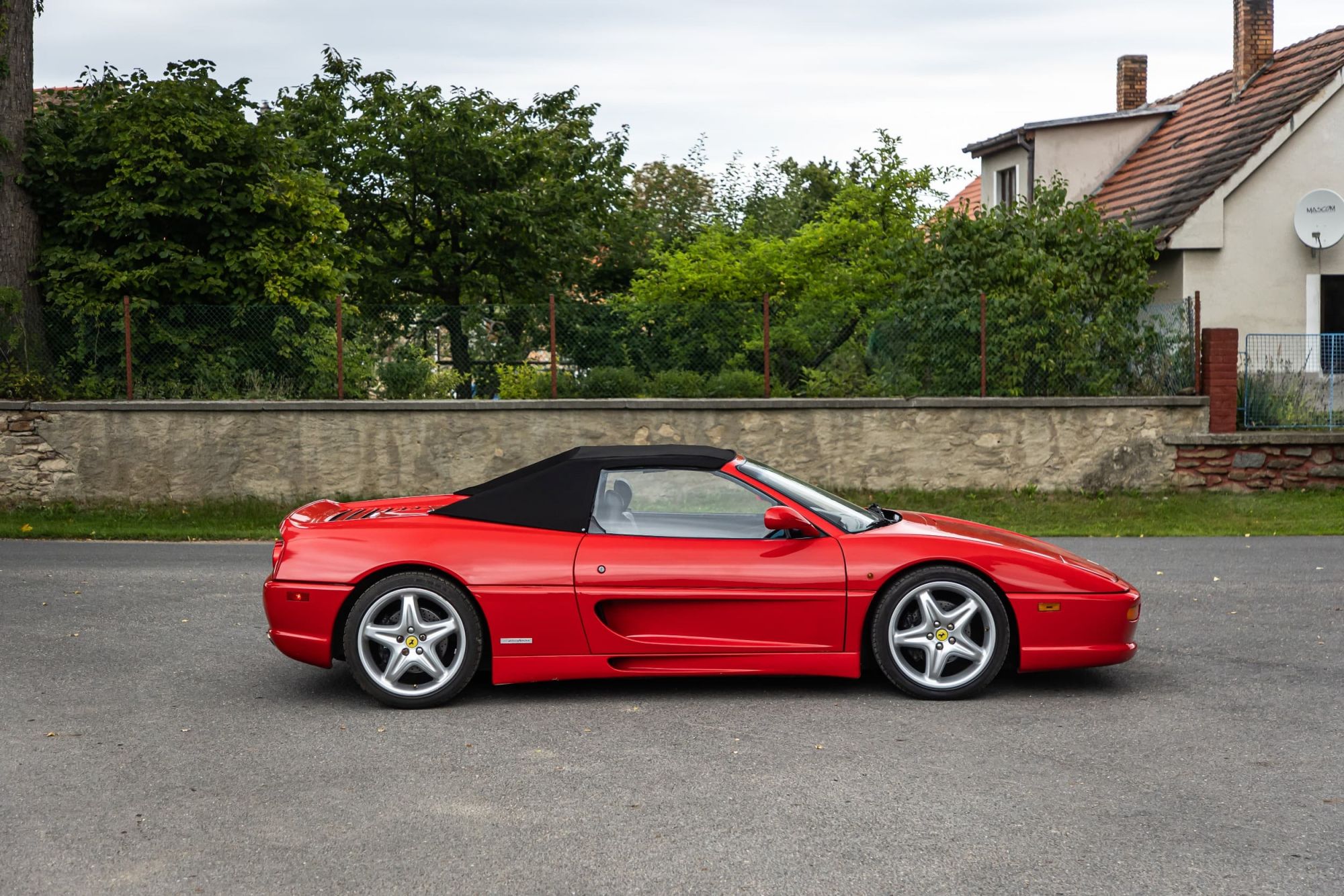 Ferrari 355F1