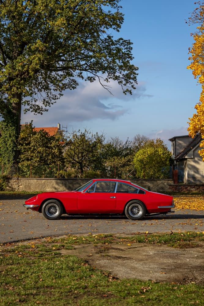 Ferrari 365 2+2_101