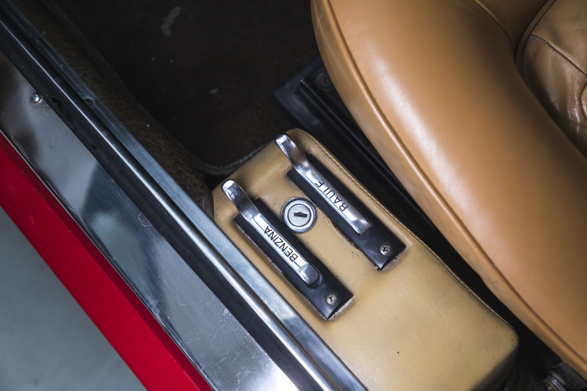 Ferrari 400i Automatic_8