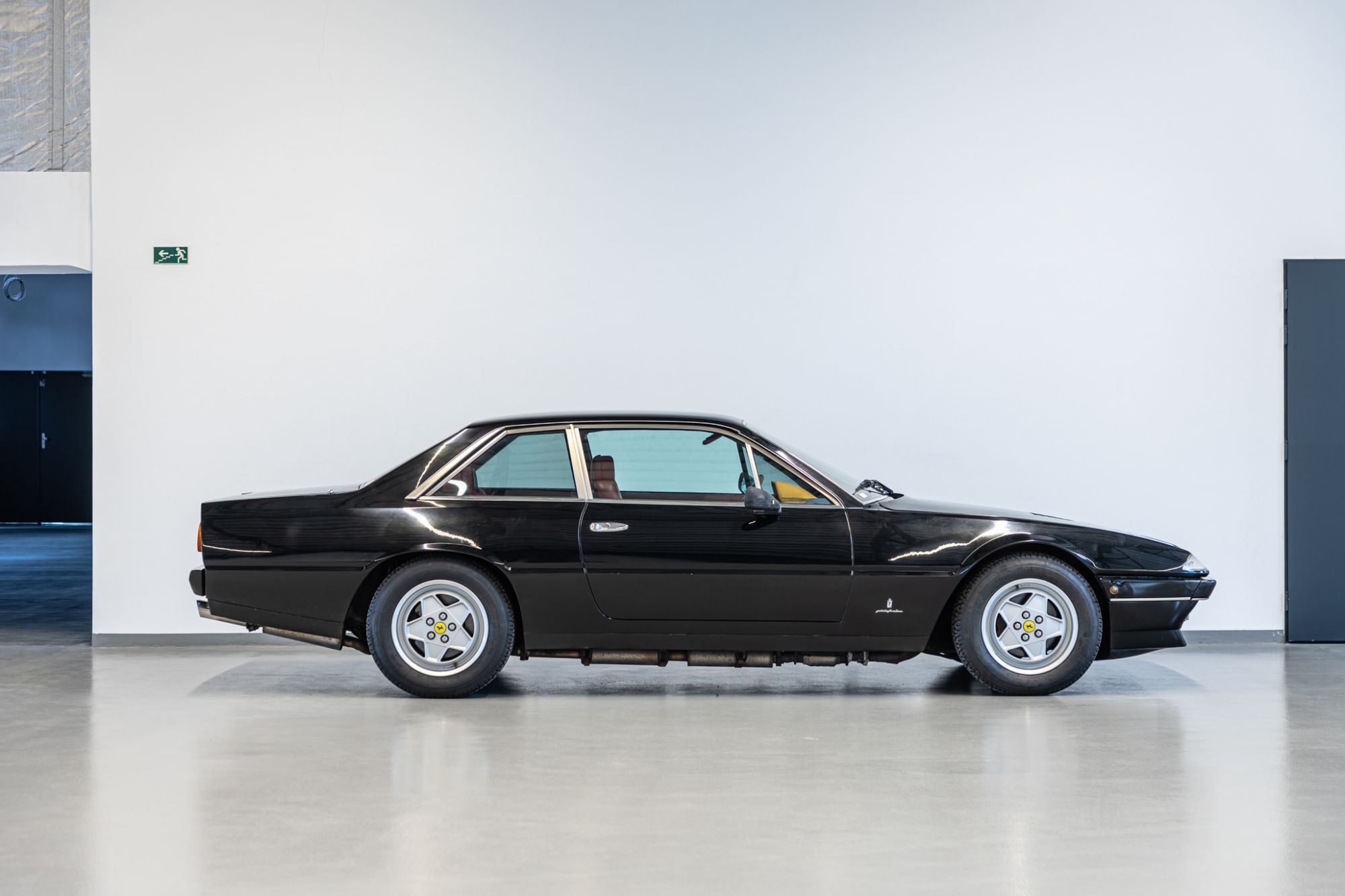 Ferrari 412 low_69.JPG