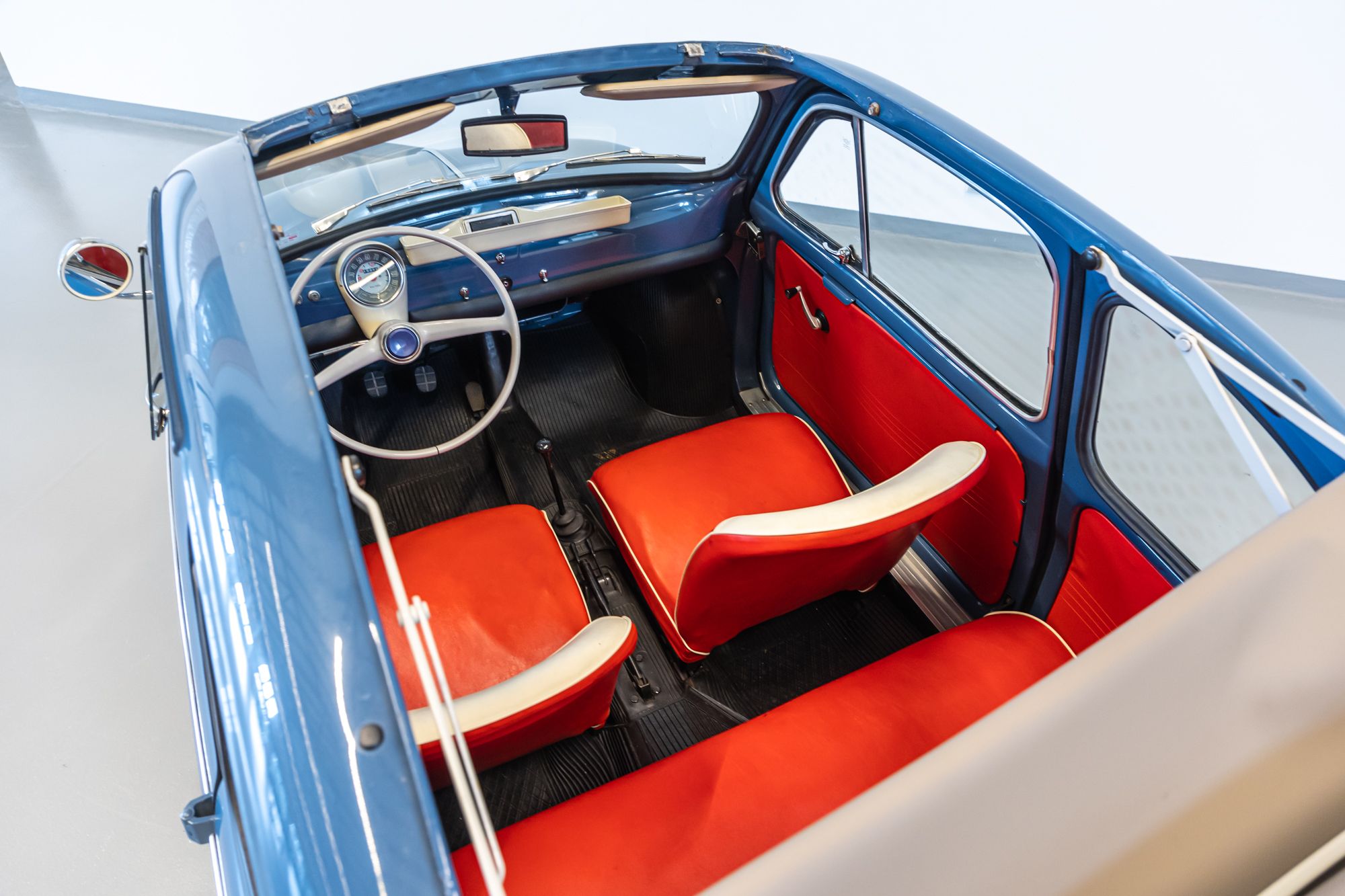 Fiat 500 Nuova male_35.JPG