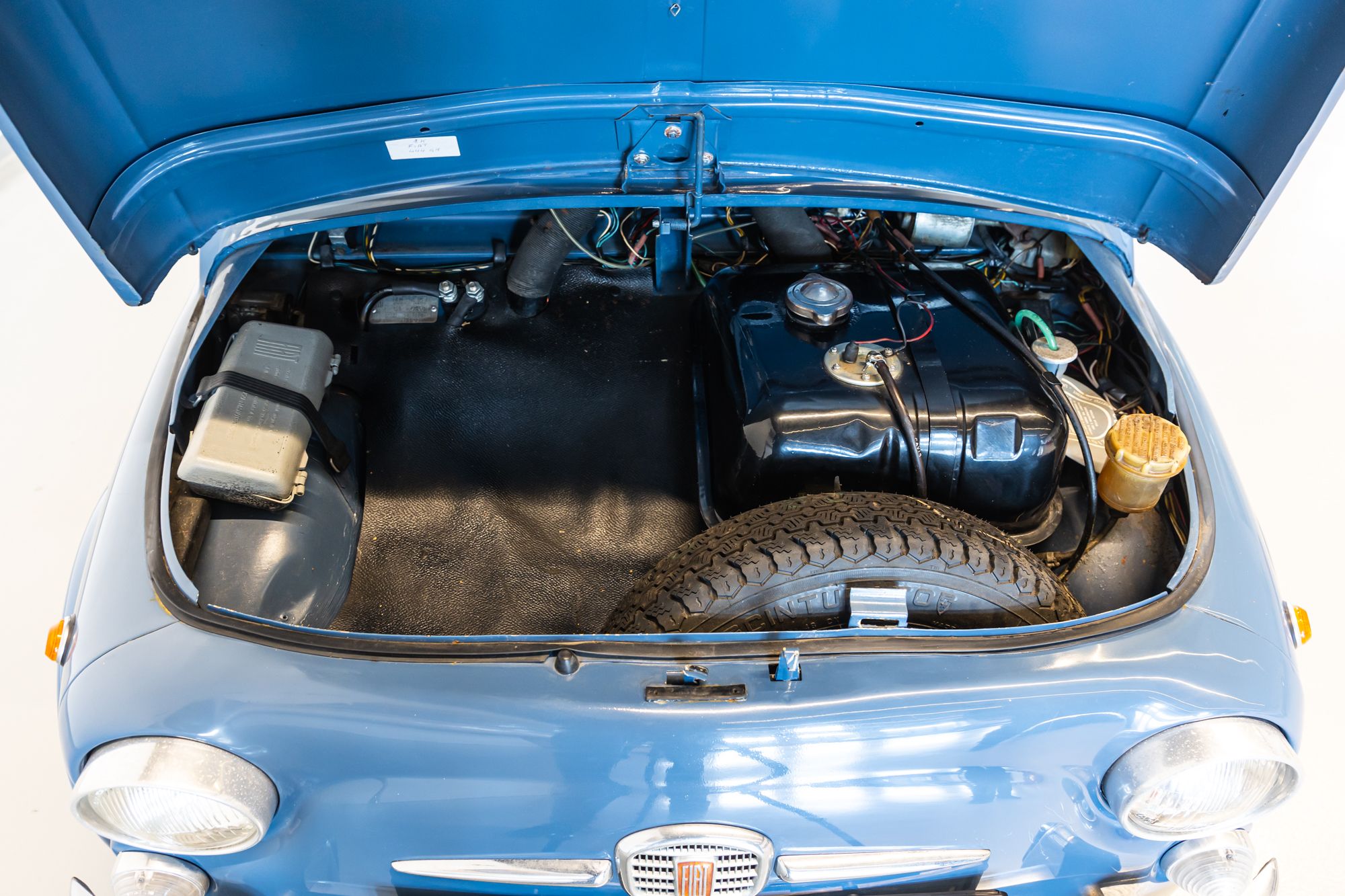 Fiat 500 Nuova male_39.JPG