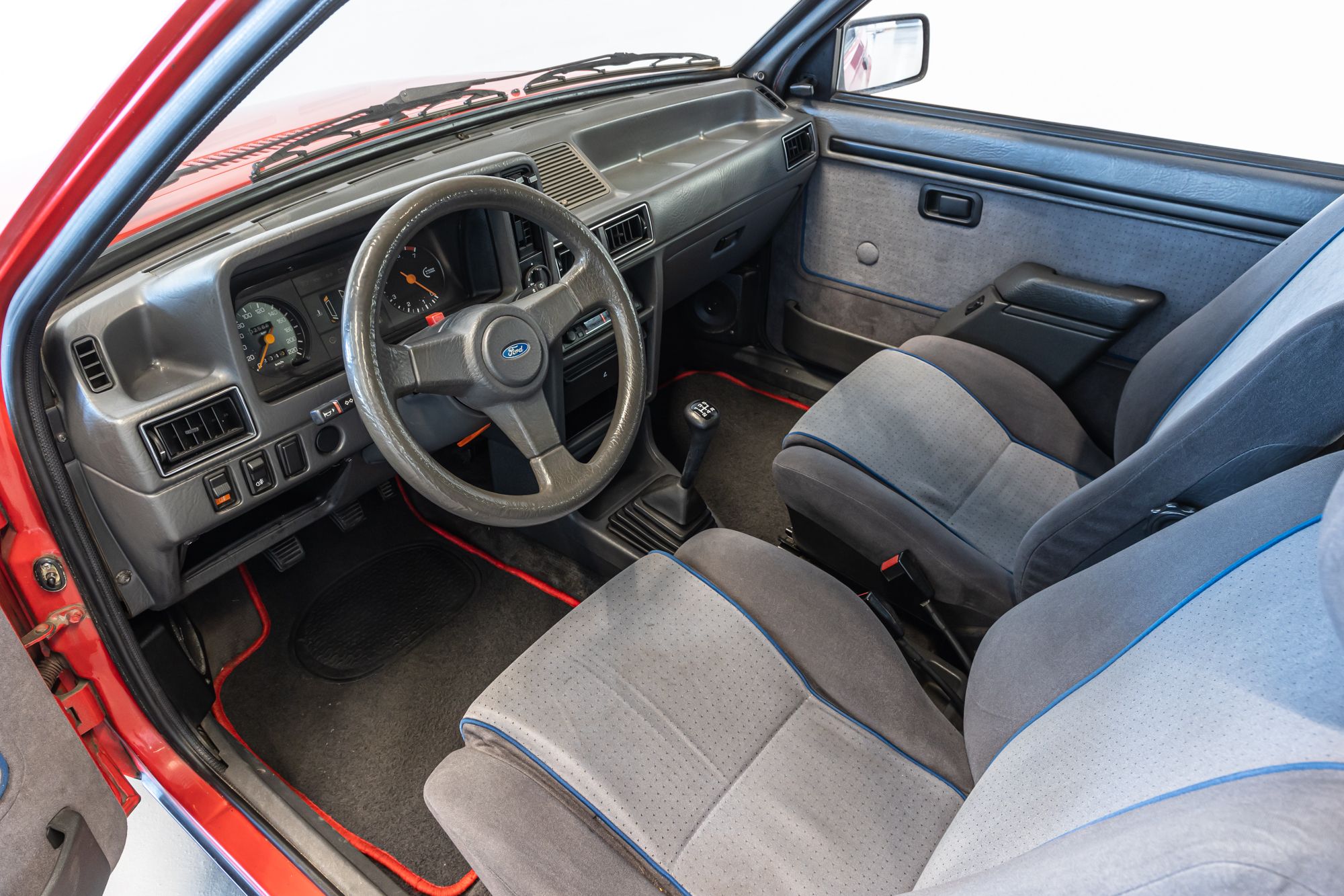 Ford Escort XR3i_29.JPG