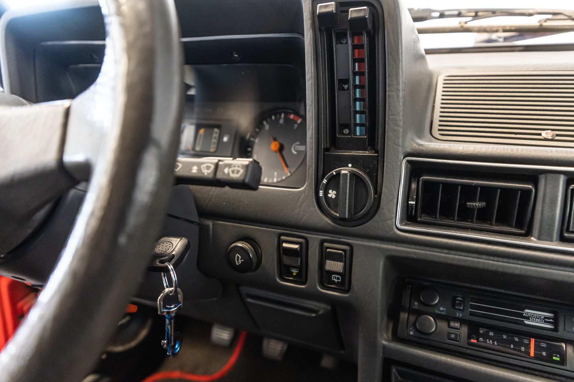 Ford Escort XR3i_34.JPG