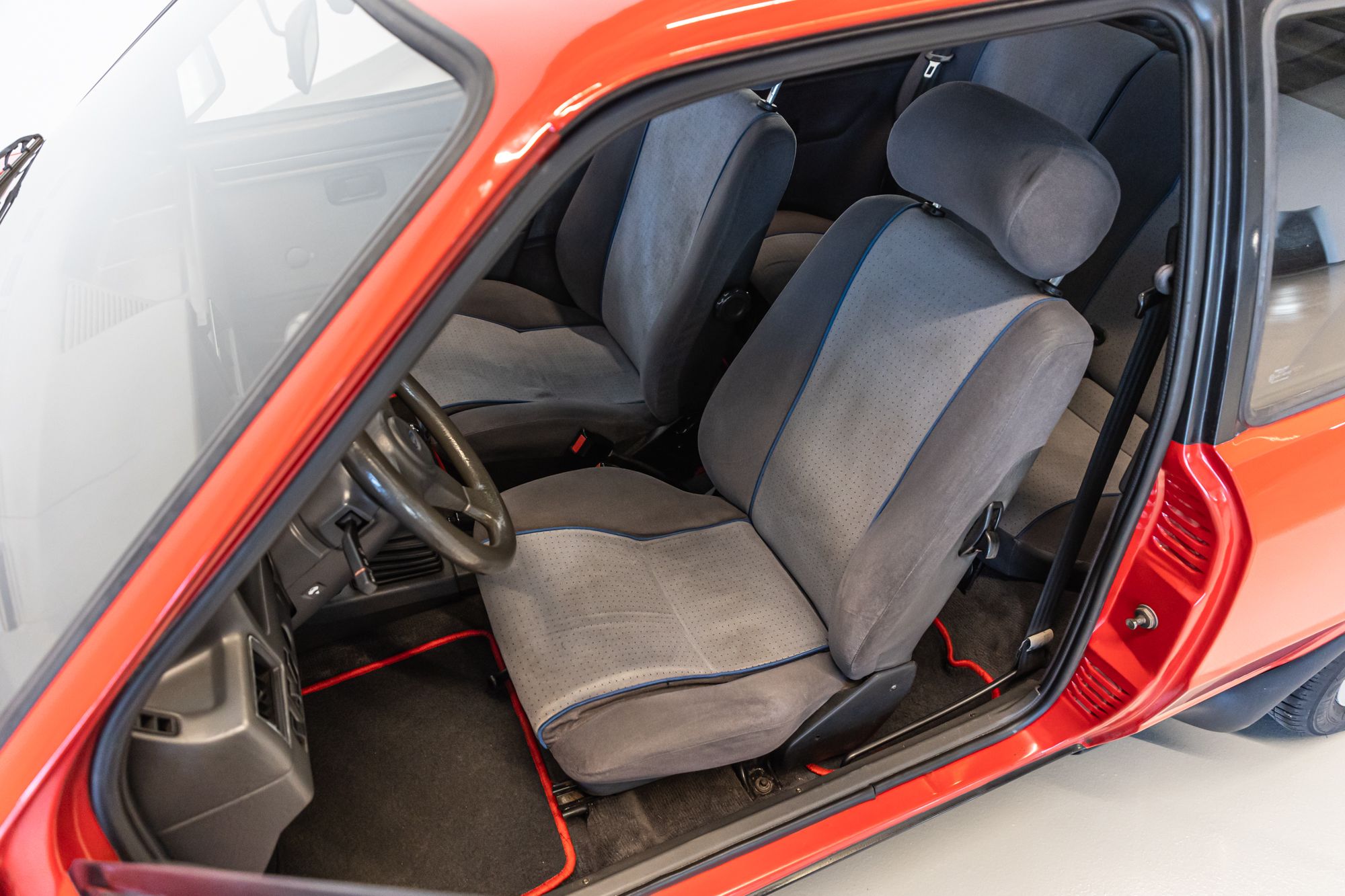 Ford Escort XR3i_35.JPG