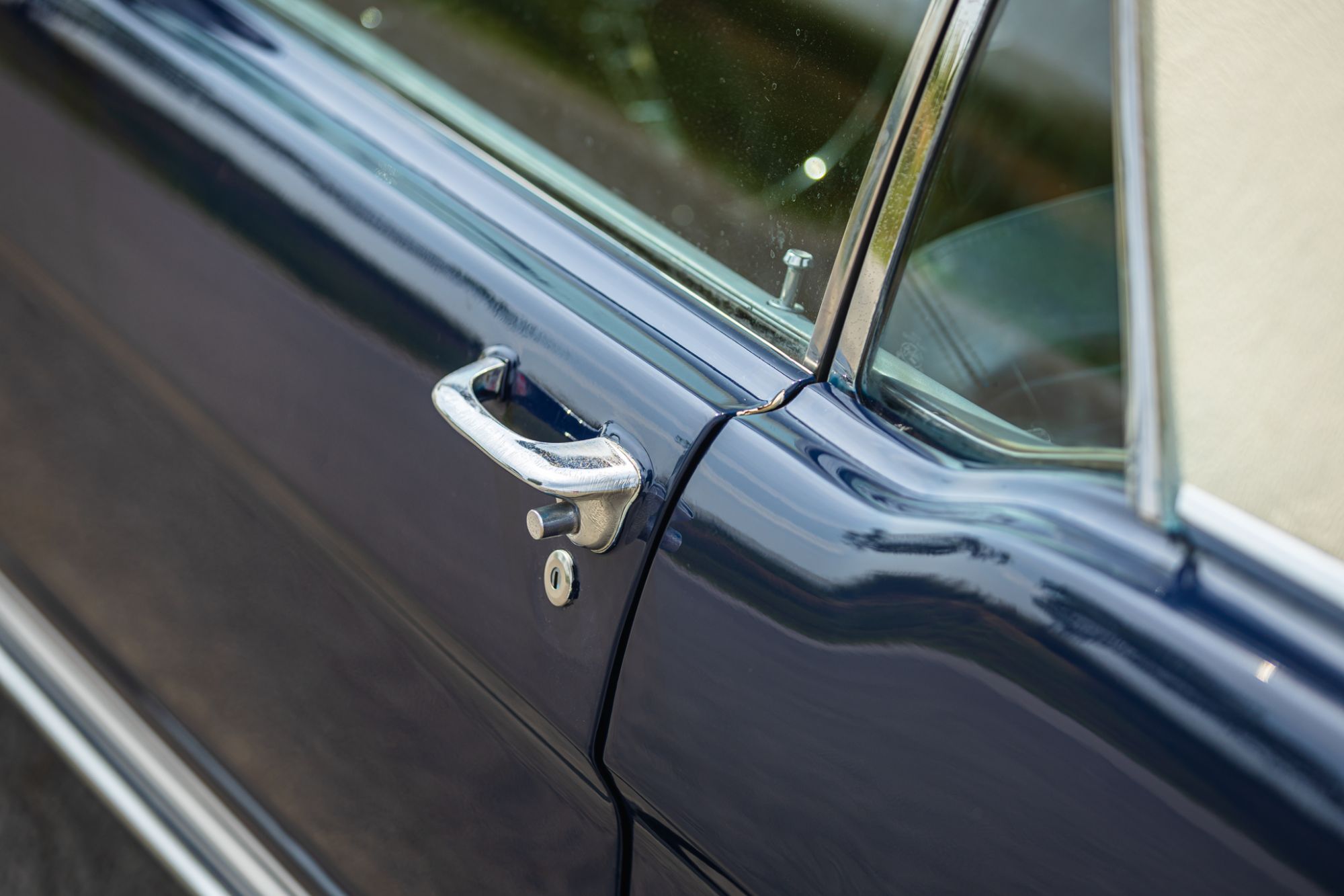 ford-mustang-low-15-w6wr