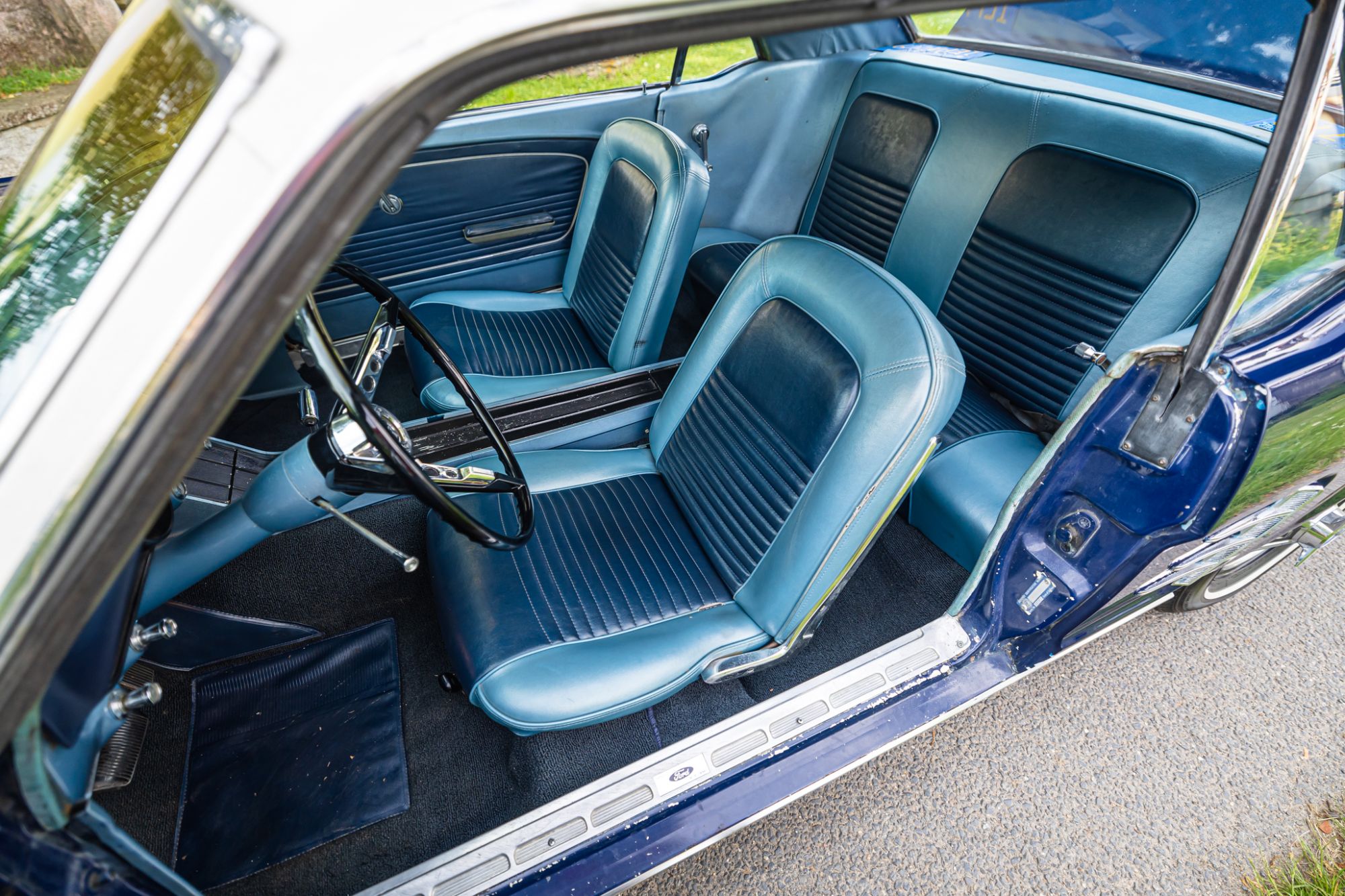 Ford Mustang Low_36.JPG