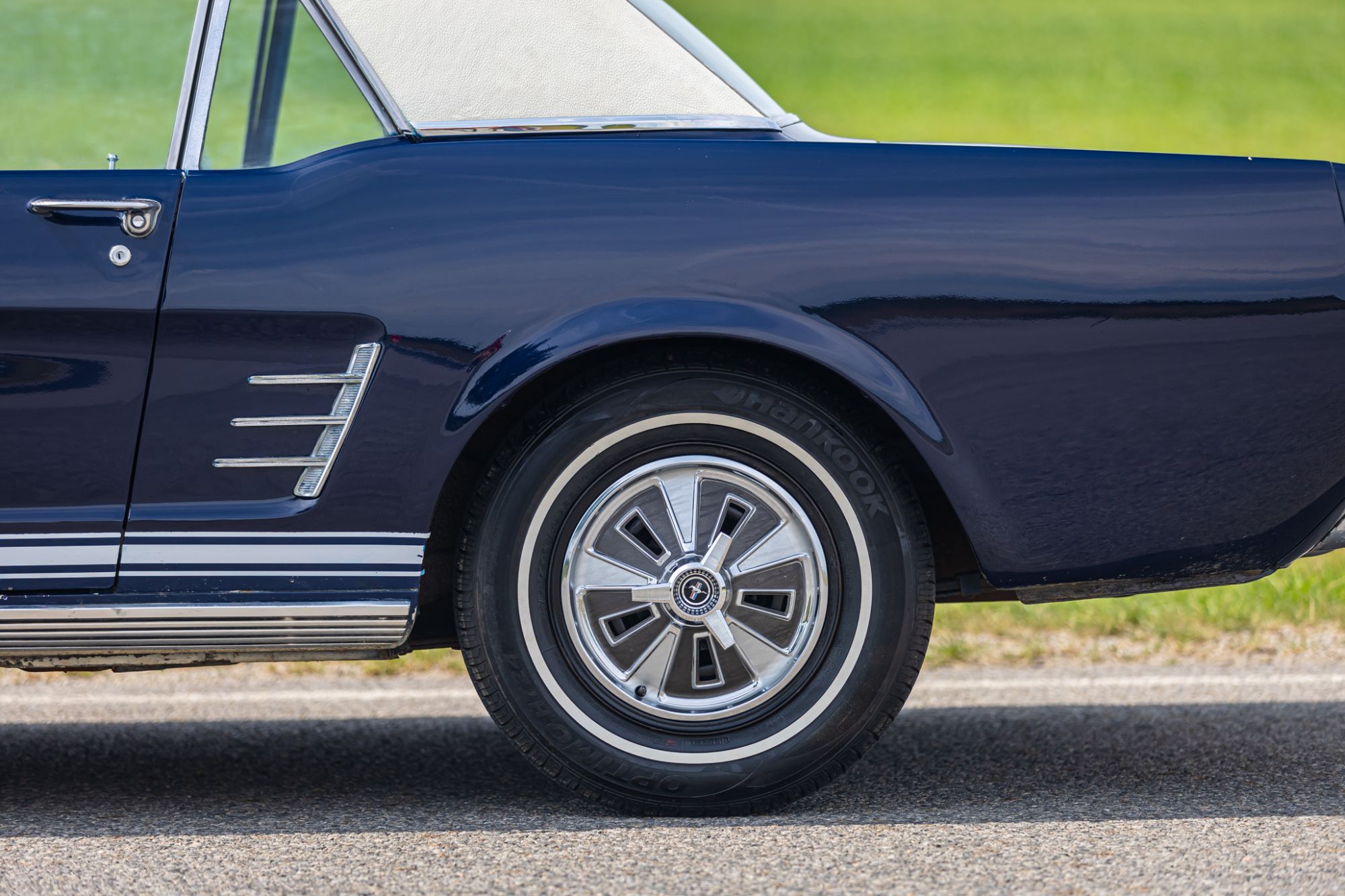 ford-mustang-low-5-ud1h