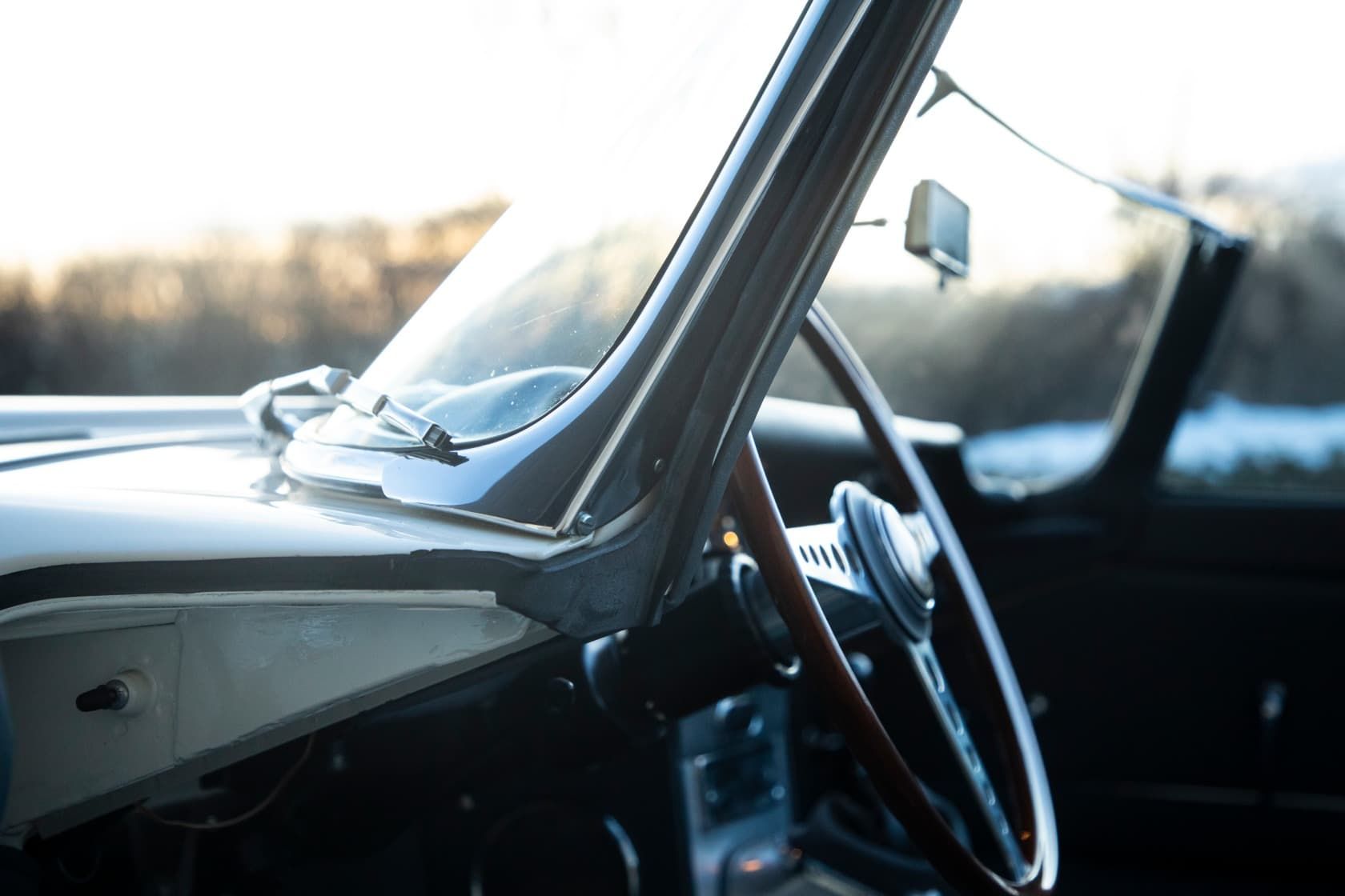 Jaguar E-type convertible bila _117