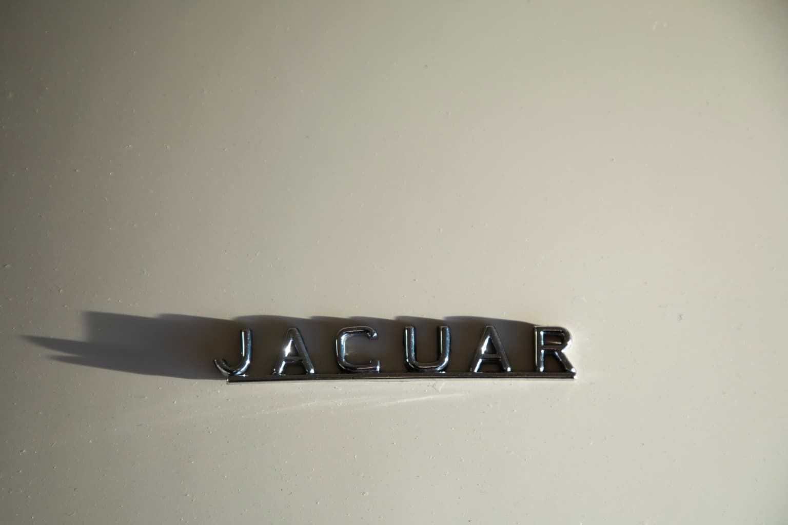 Jaguar E-type convertible bila _47